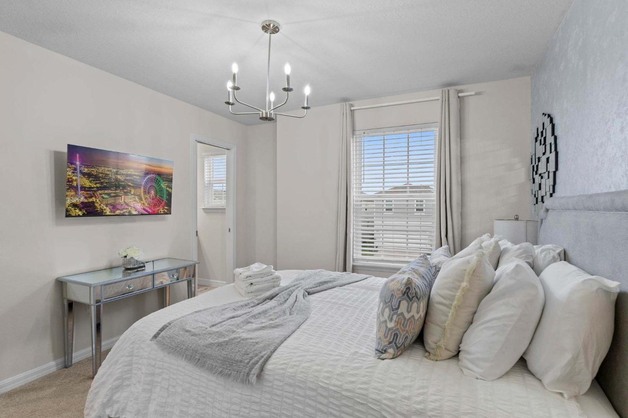 Holiday home Chic 7bed With Private Pool, Theme Bedrooms *