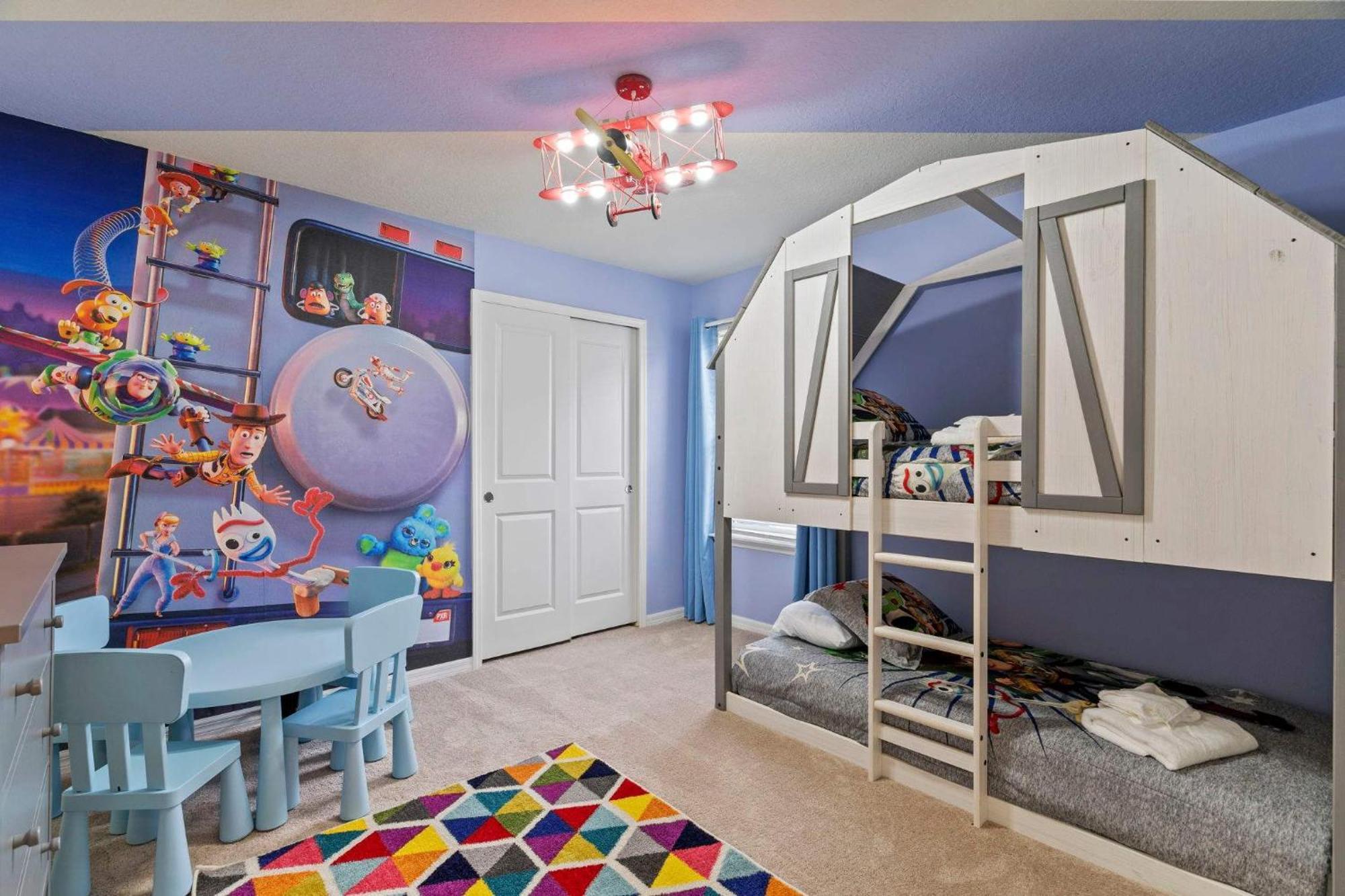 Holiday home Chic 7bed With Private Pool, Theme Bedrooms *