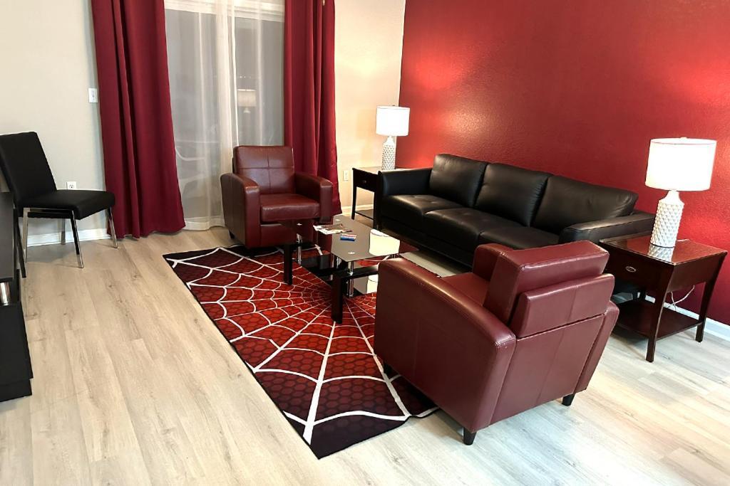 Aparthotel Spider-man-themed Near Disney, Sea World, Universal And Occc With Pool, Spa, Restaurants, Shuttle, Private Balcony, And View Of Fireworks Shows Orlando