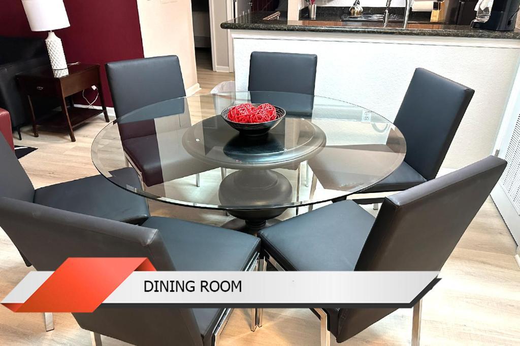 Aparthotel Spider-man-themed Near Disney, Sea World, Universal And Occc With Pool, Spa, Restaurants, Shuttle, Private Balcony, And View Of Fireworks Shows Orlando