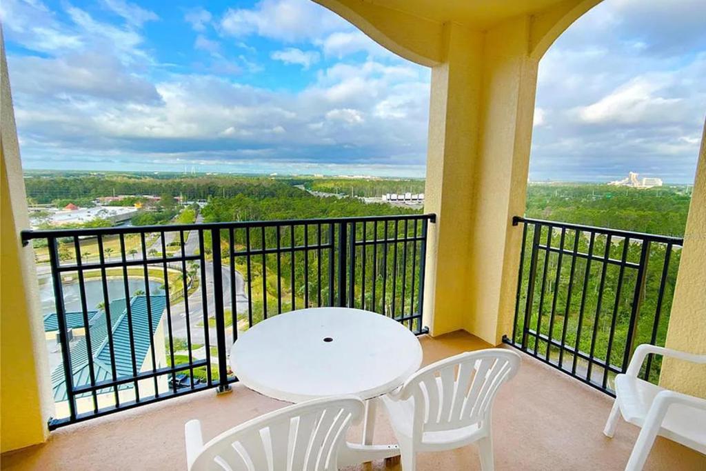 Aparthotel Spider-man-themed Near Disney, Sea World, Universal And Occc With Pool, Spa, Restaurants, Shuttle, Private Balcony, And View Of Fireworks Shows
