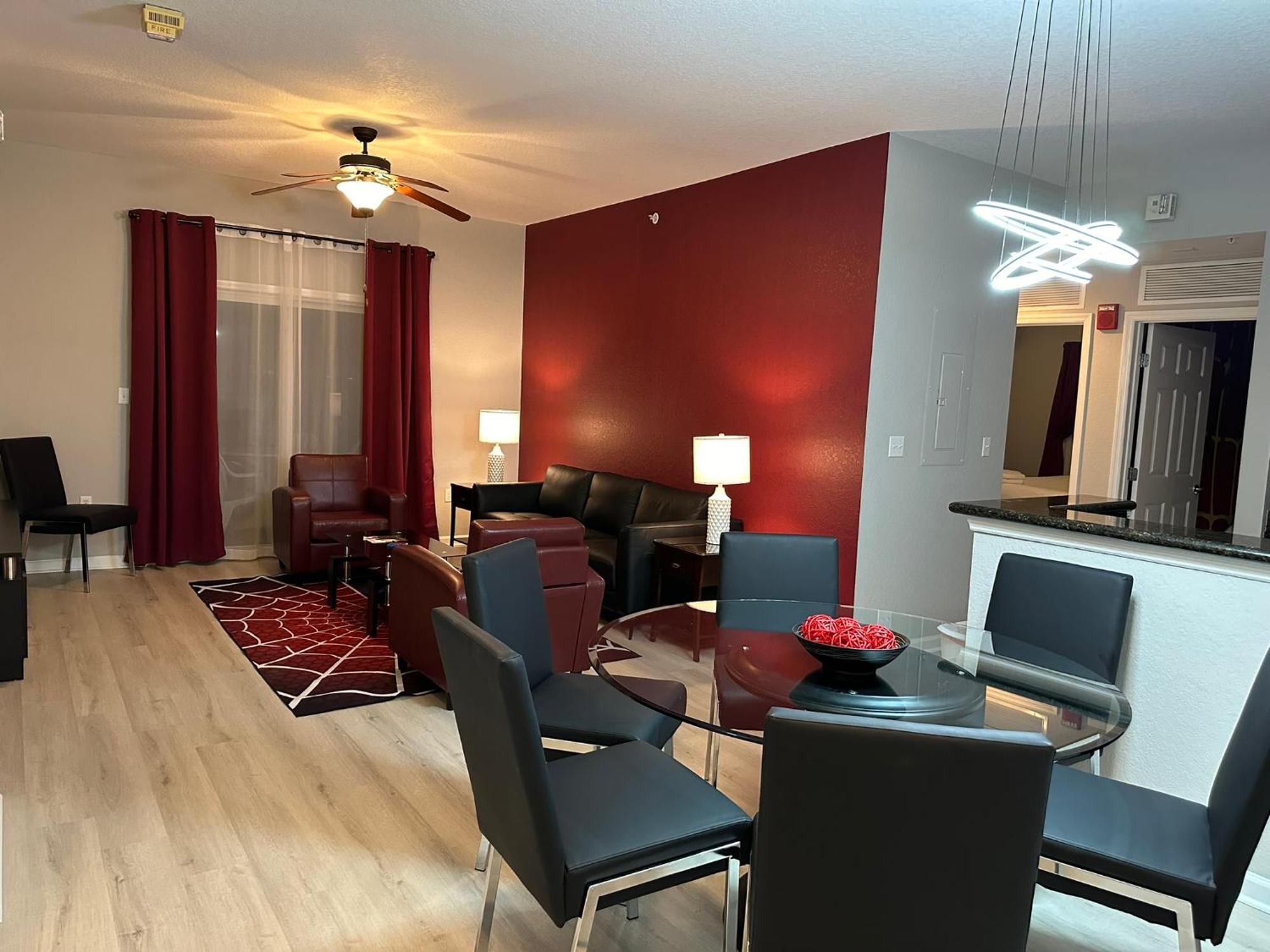 Spider-man-themed Near Disney, Sea World, Universal And Occc With Pool, Spa, Restaurants, Shuttle, Private Balcony, And View Of Fireworks Shows Aparthotel