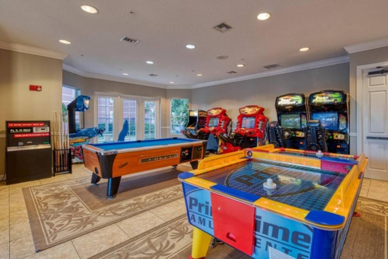 Is3-205 Lakefront - Universal Holiday home