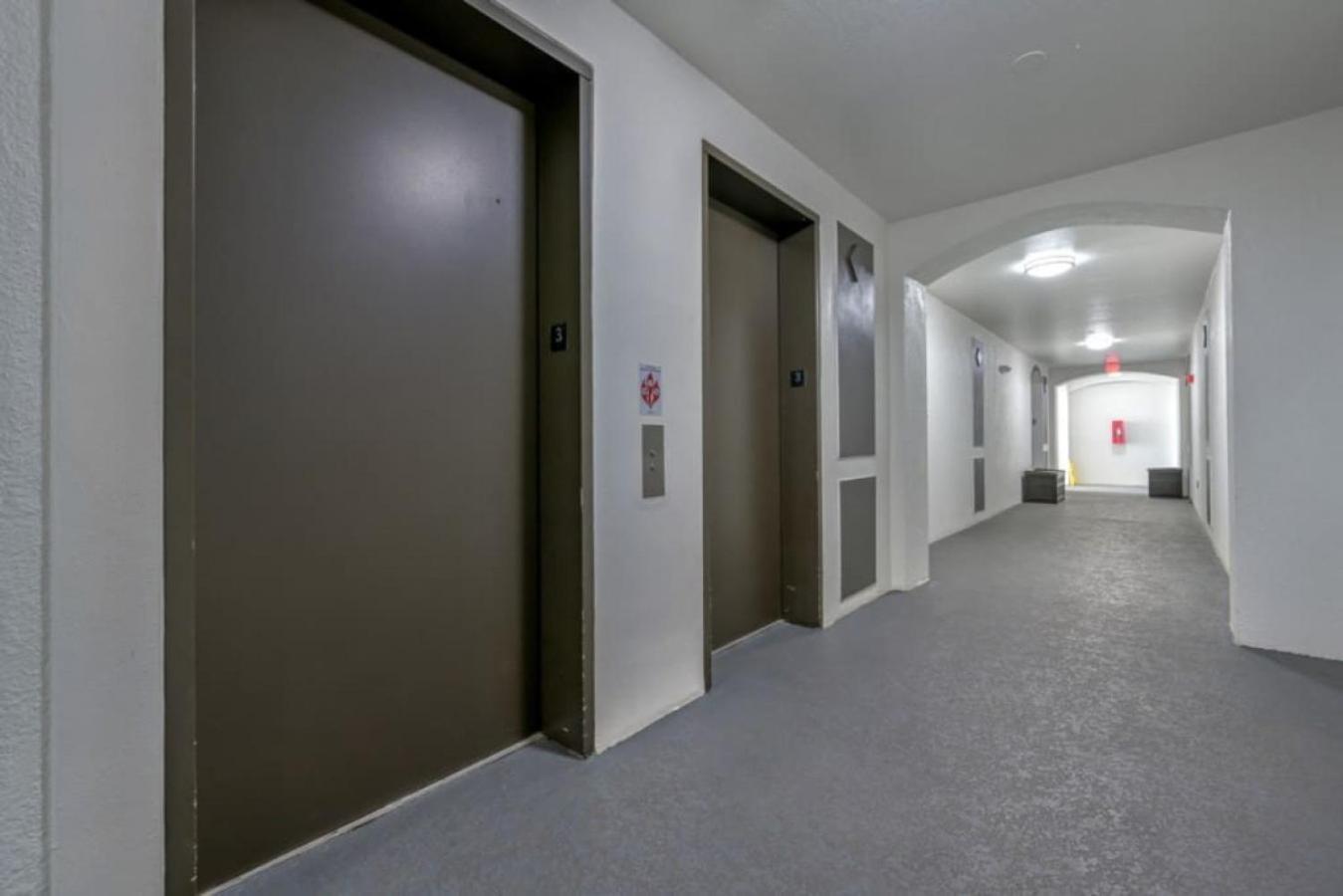 Is2-310 - New Listing - Near Major Attractions Holiday home