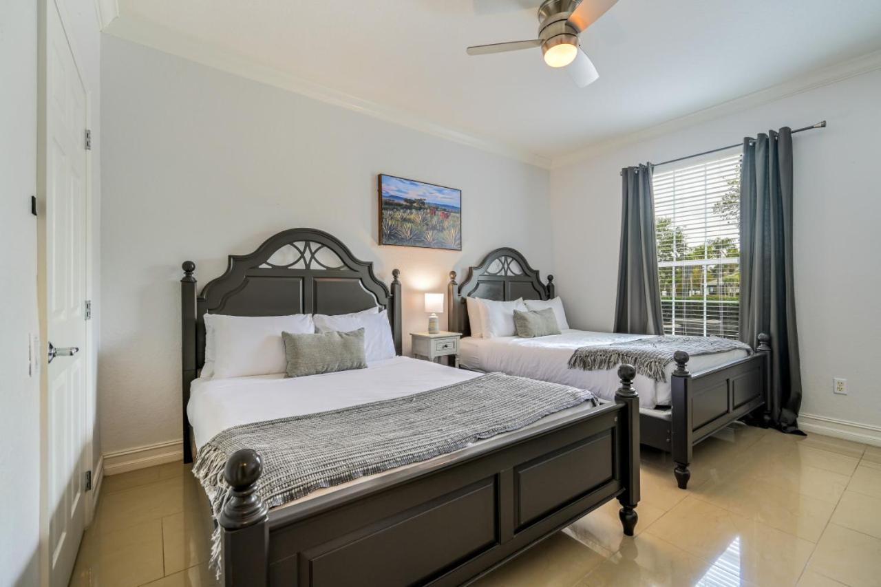 Is2-104 - New Listing - Modern Unit Holiday home *