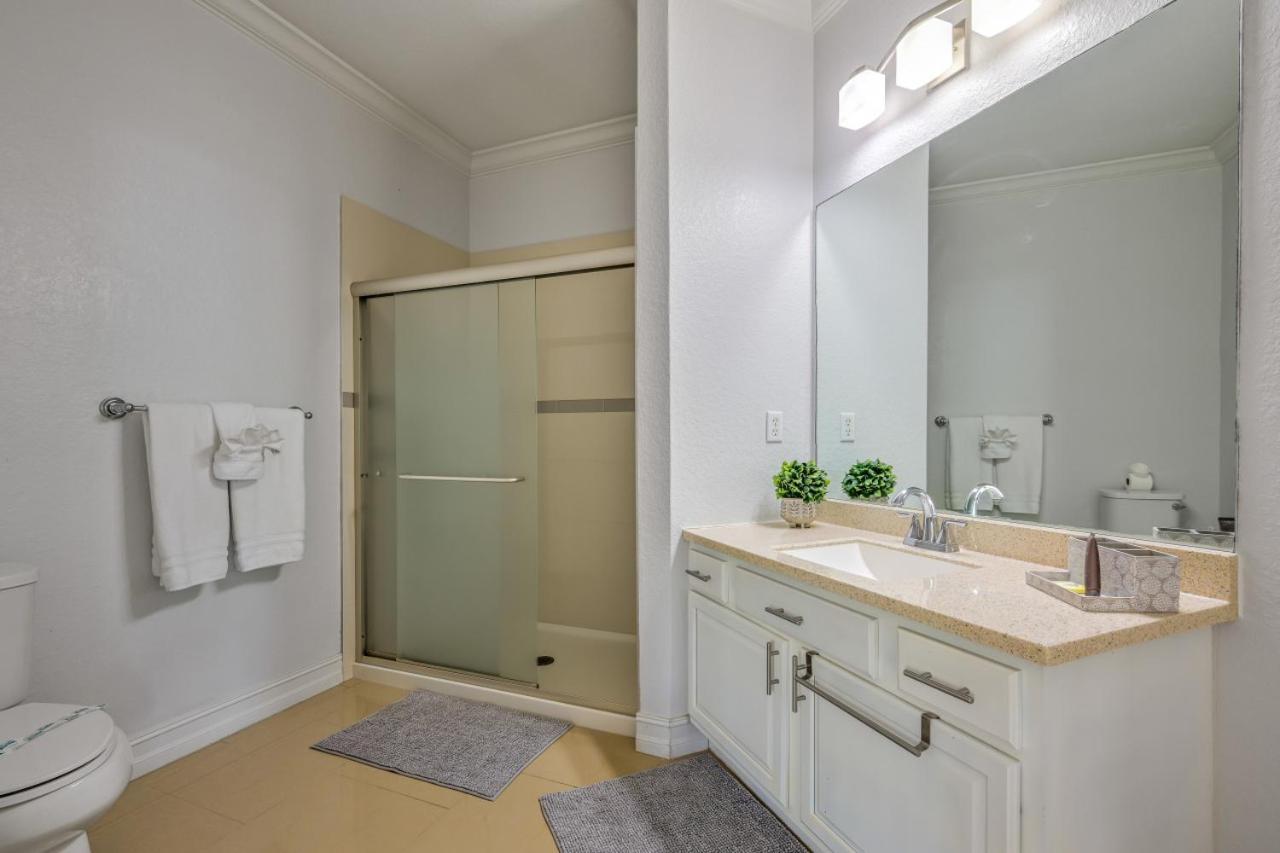 Is2-104 - New Listing - Modern Unit * Orlando