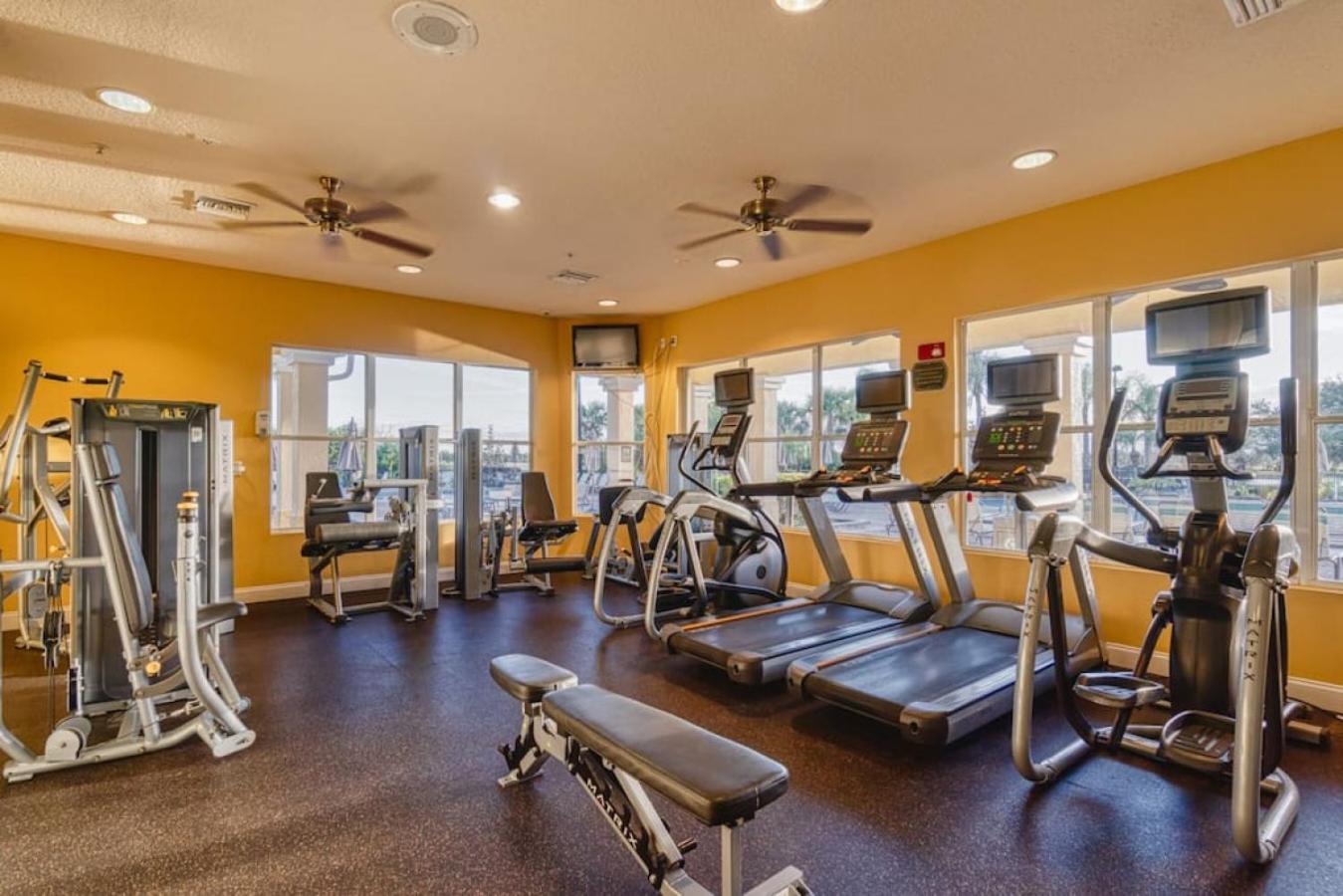 Is1-208 - View Corner Unit - Modern Decor Orlando