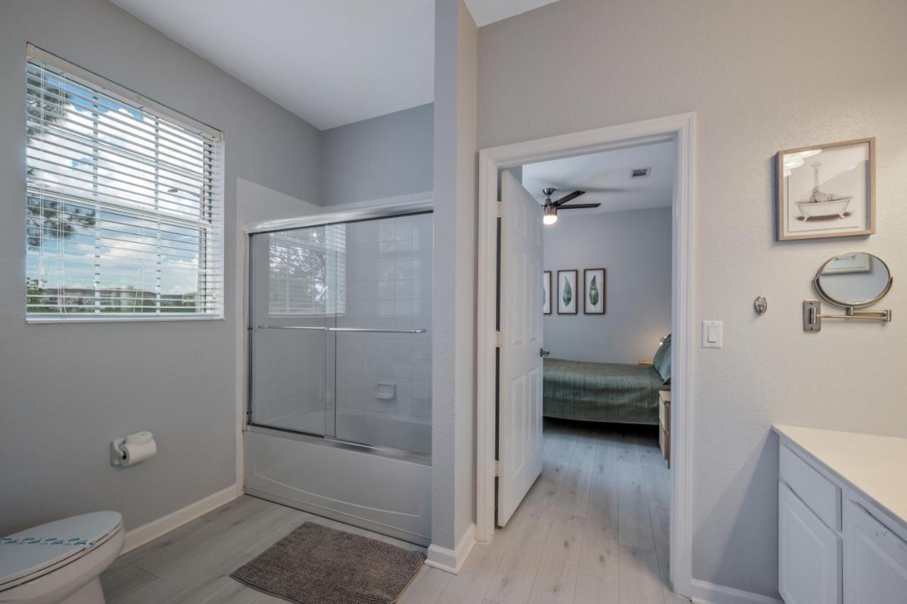 Is1-208 - View Corner Unit - Modern Decor Holiday home Orlando