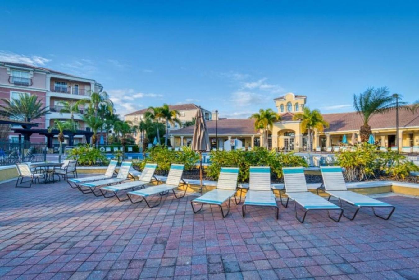 Is1-106 Beautiful - Across From Pool Holiday home Orlando
