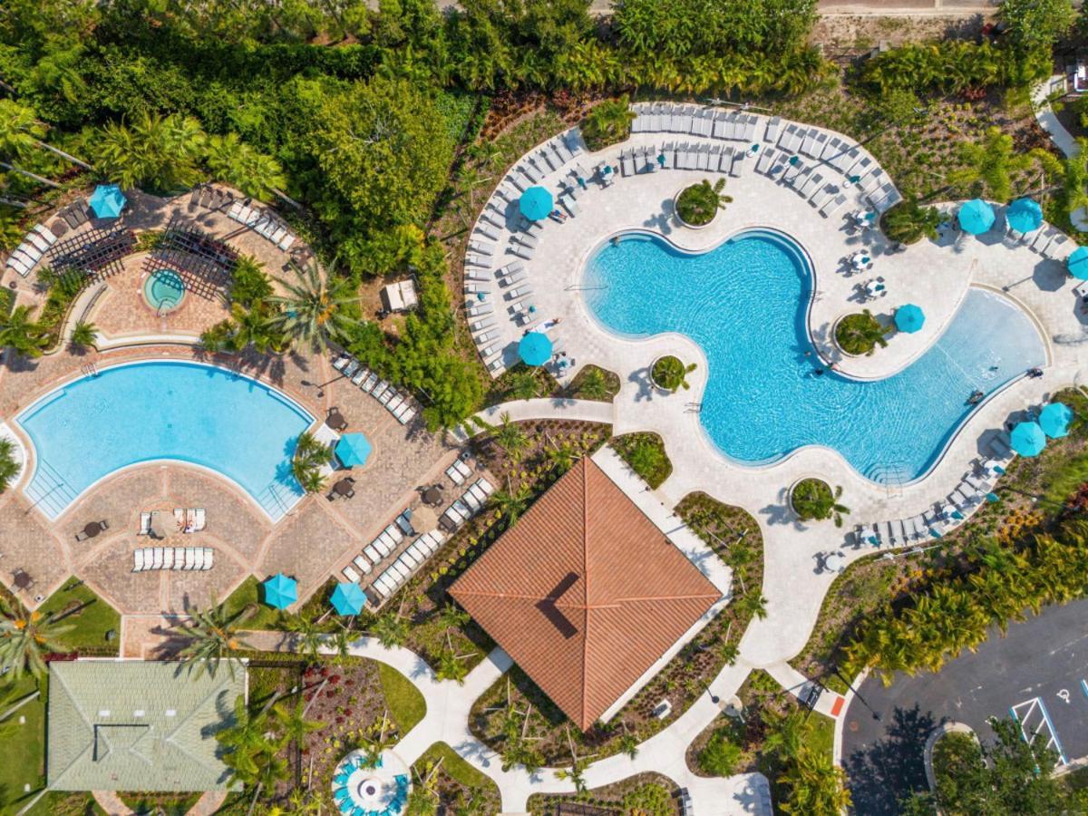 Is1-106 Beautiful - Across From Pool Holiday home