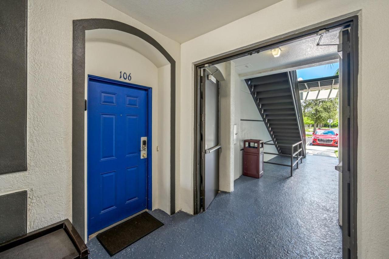 Is1-106 Beautiful - Across From Pool Holiday home *