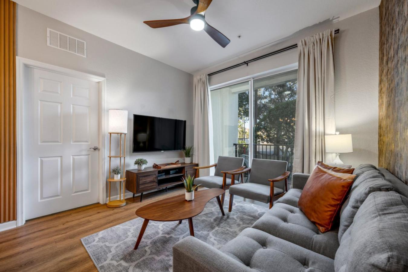 Is1-106 Beautiful - Across From Pool * Orlando