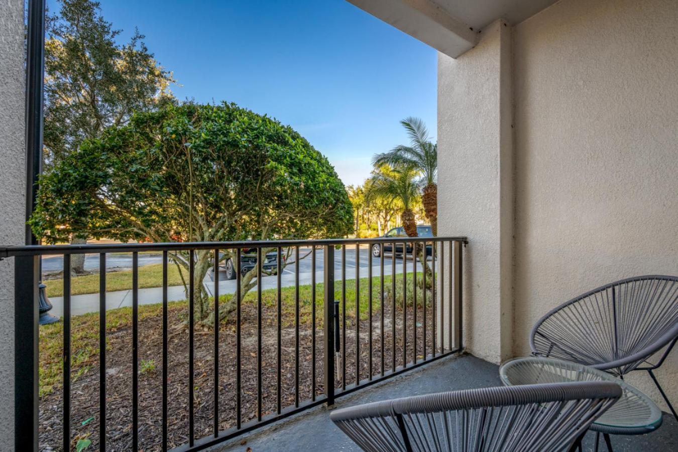 Is1-106 Beautiful - Across From Pool