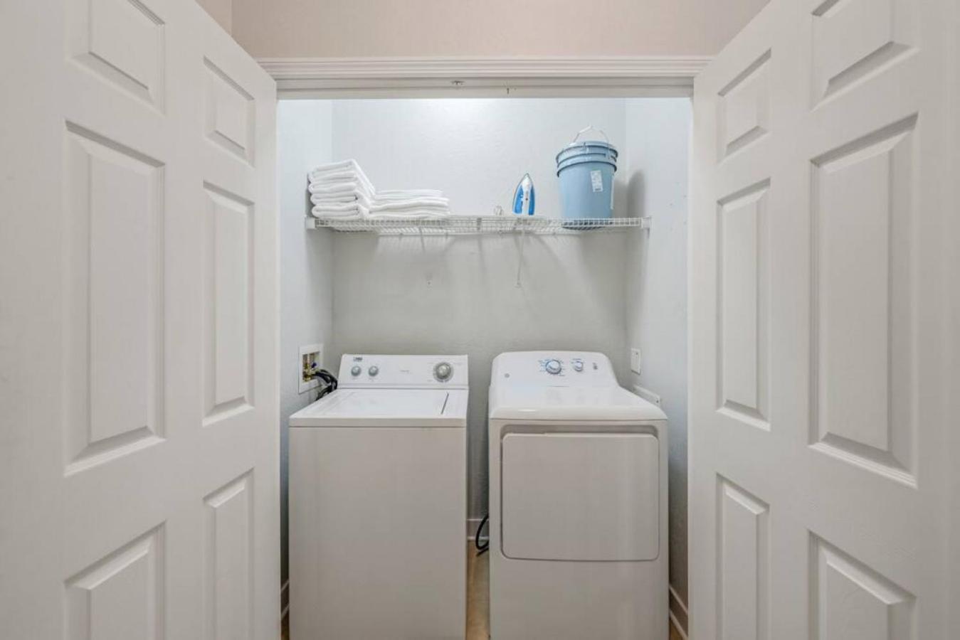 Is1-103 Lakefront Unit - Near Major Attractions Orlando
