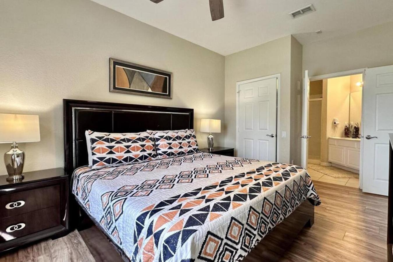Is1 110 - Lakefront Unit - Near Major Attractions Orlando