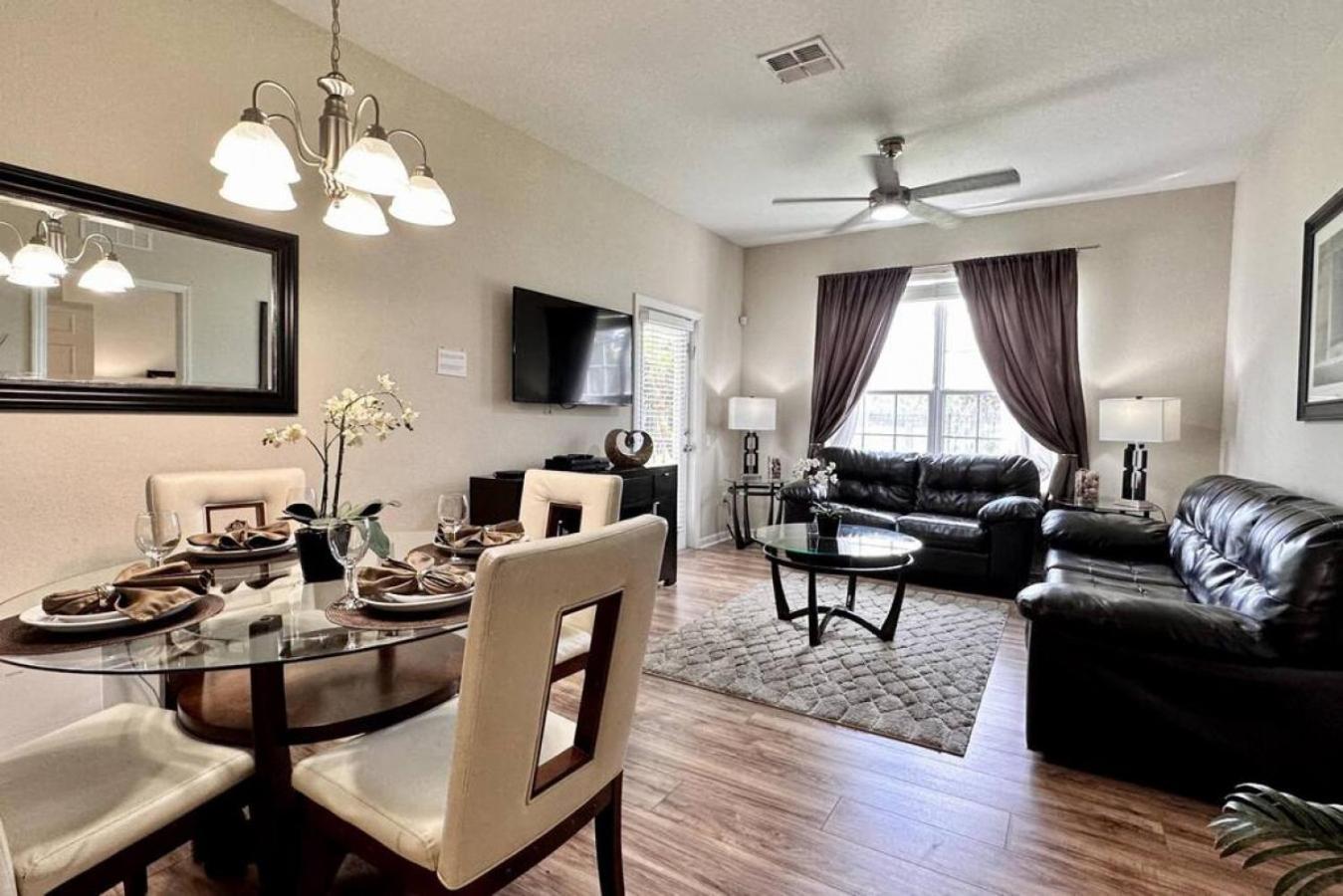 Is1 110 - Lakefront Unit - Near Major Attractions Holiday home *