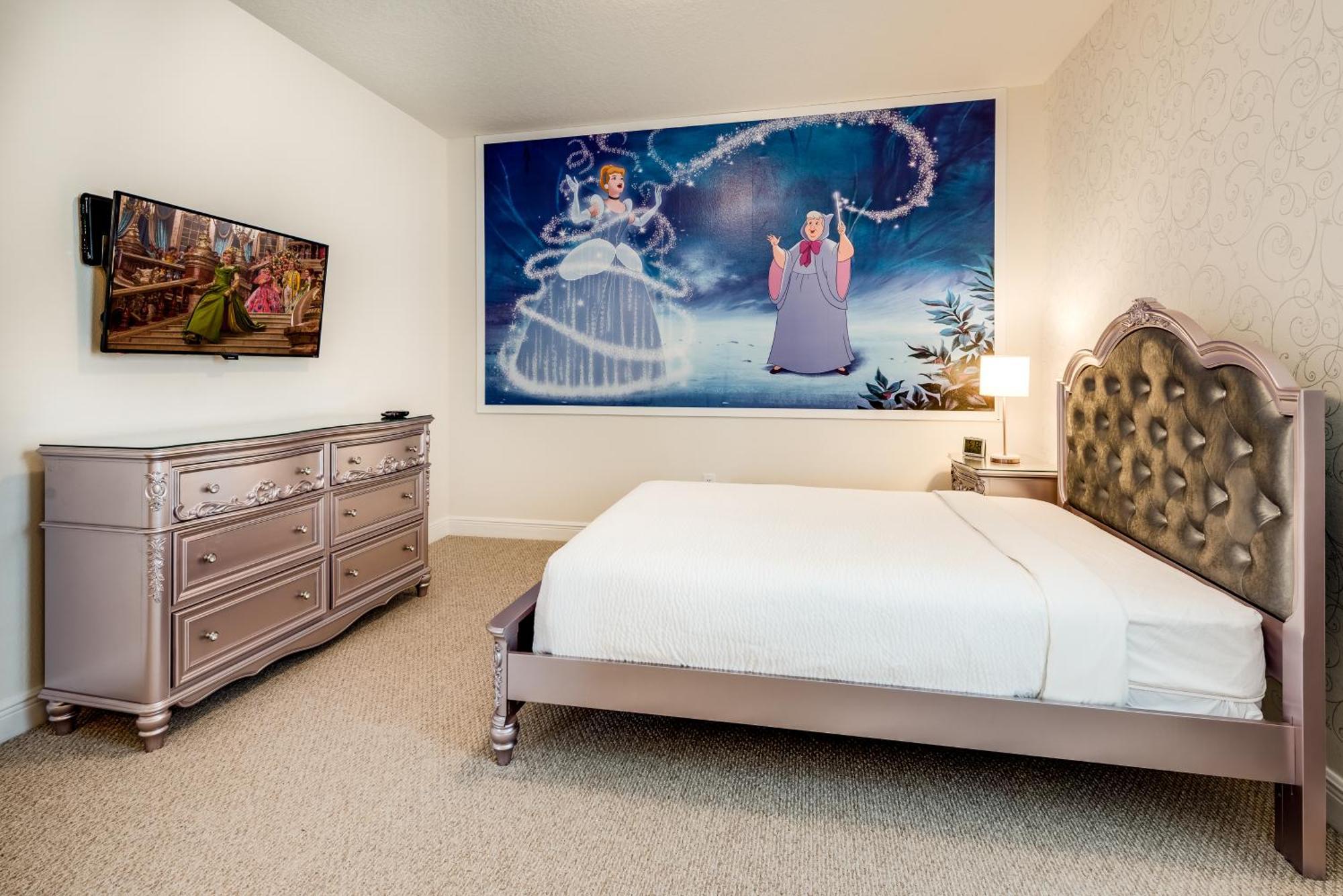 Holiday home Chic By Rentyl With Mini Soccer Field & Golf Near - 7715f