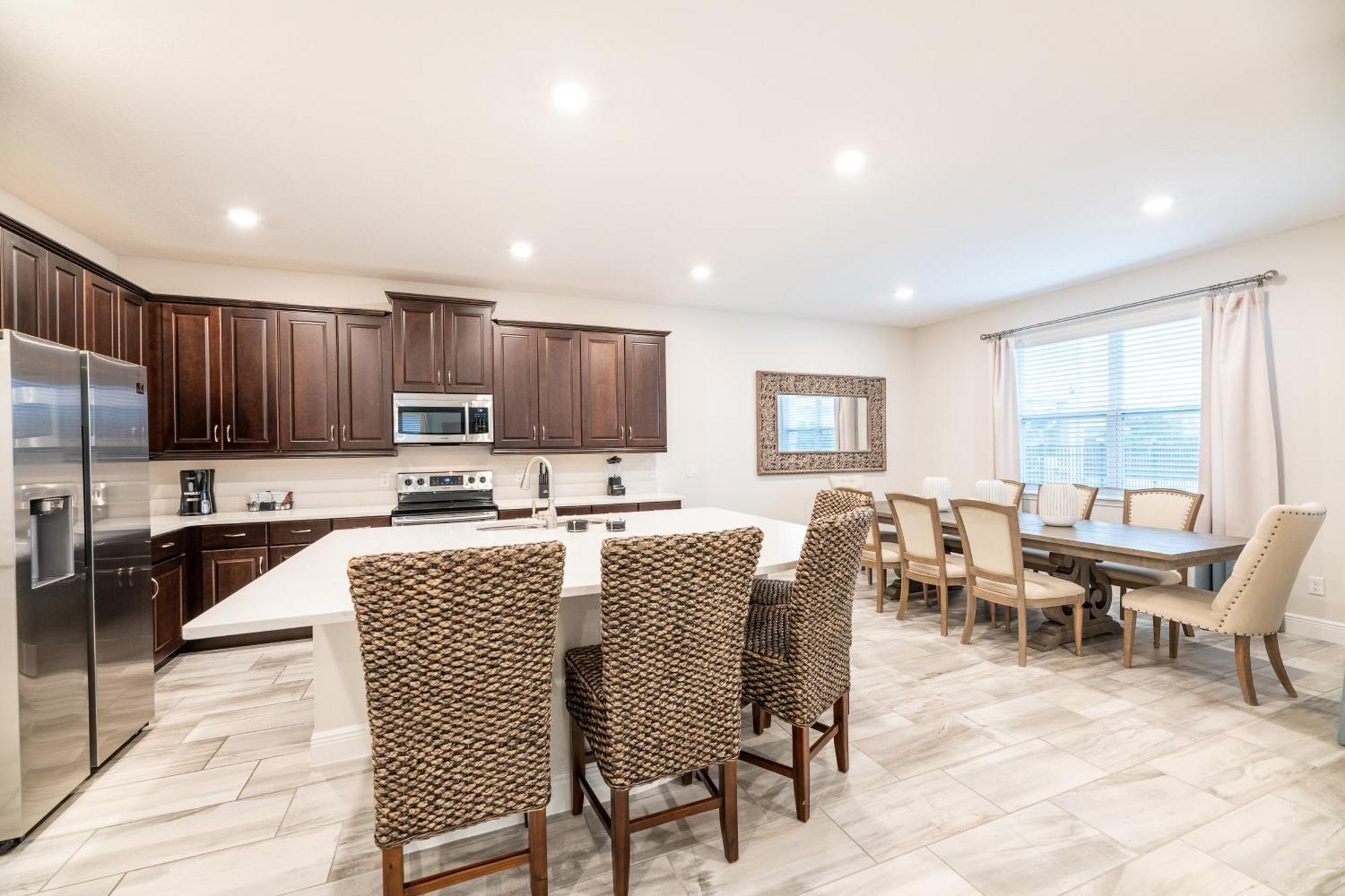 Holiday home Modern By Rentyl With Private Pool And Game Room, Near - 320a