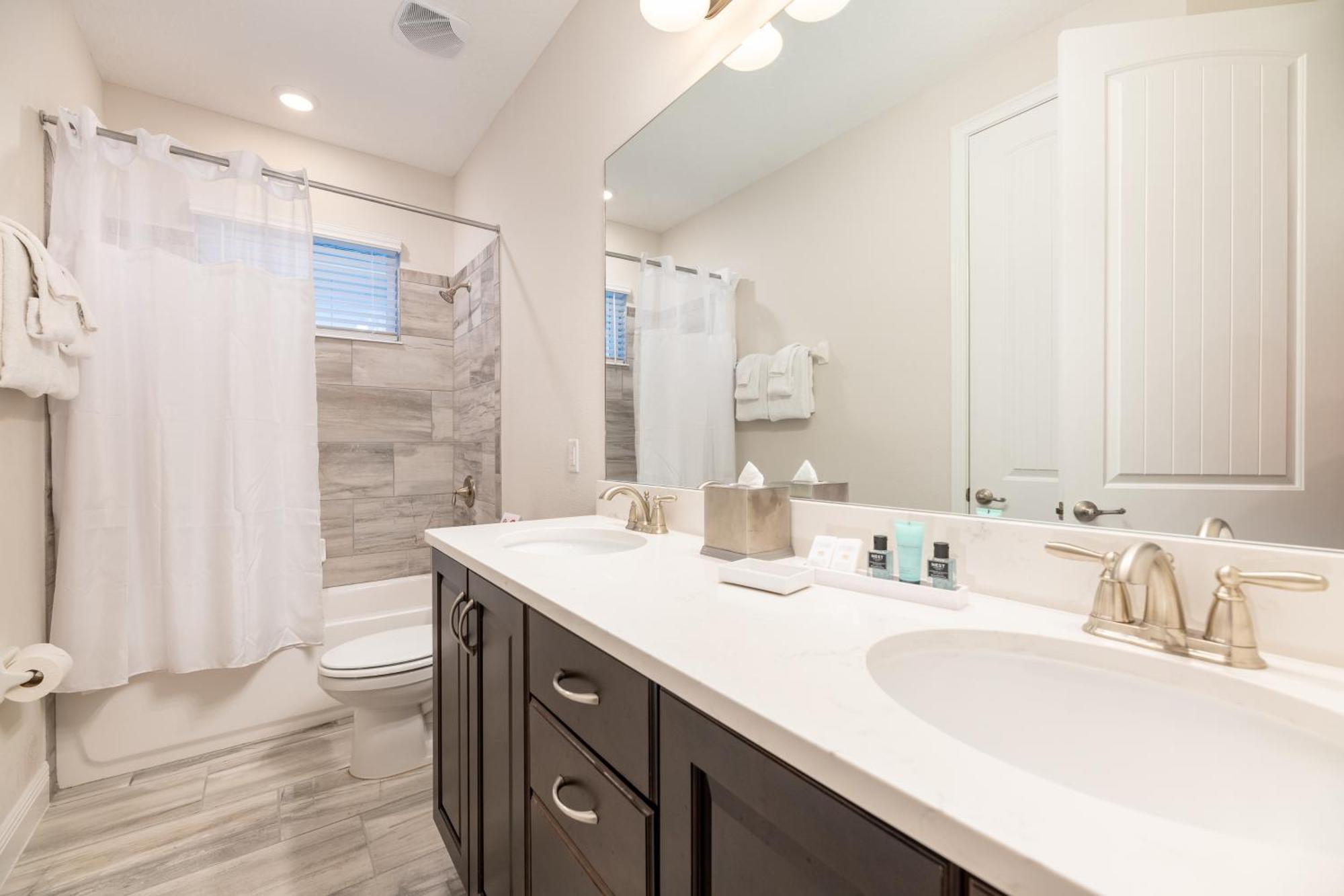Holiday home Modern By Rentyl With Private Pool And Game Room, Near - 320a