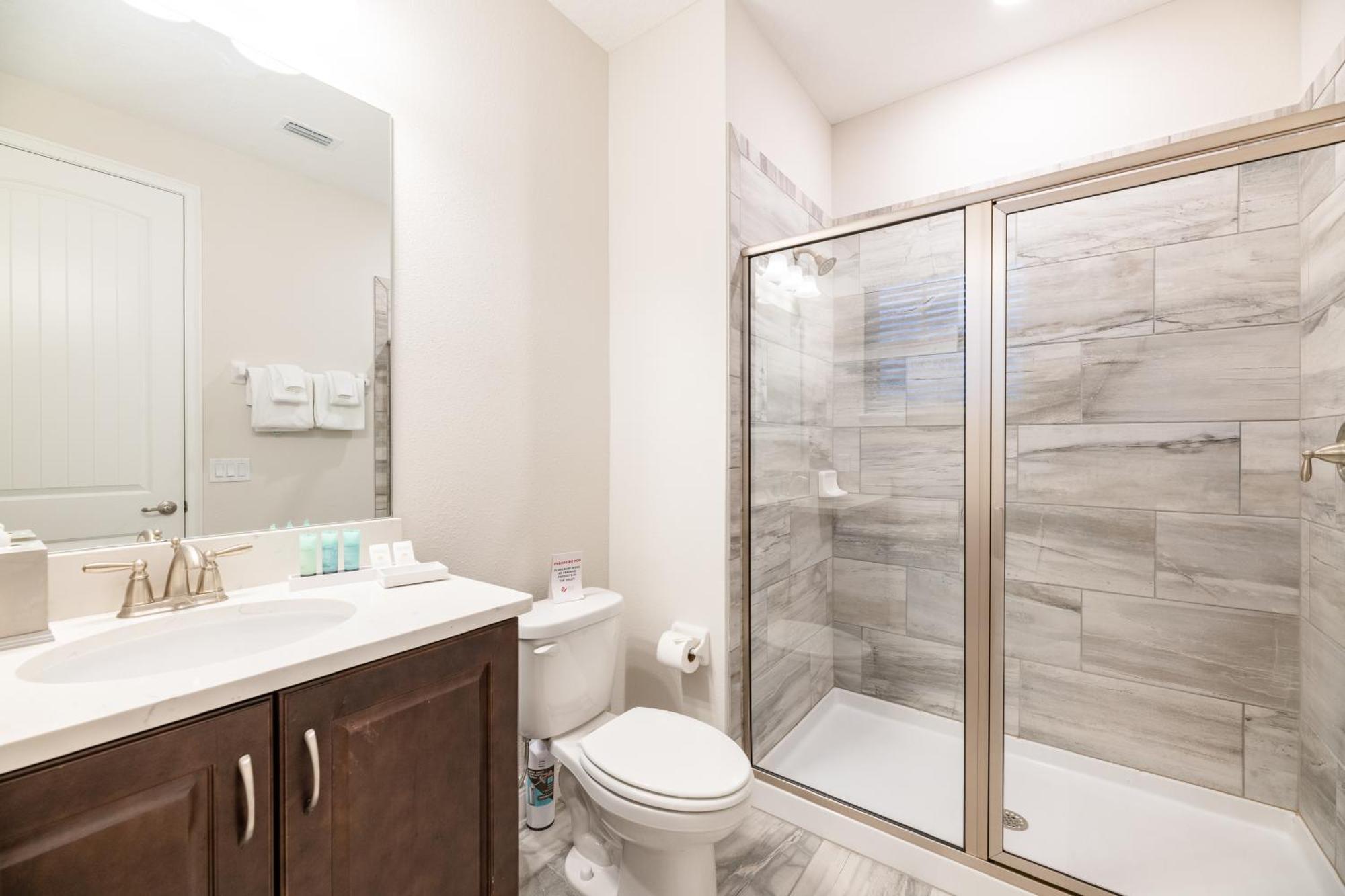 Modern By Rentyl With Private Pool And Game Room, Near - 320a Holiday home *