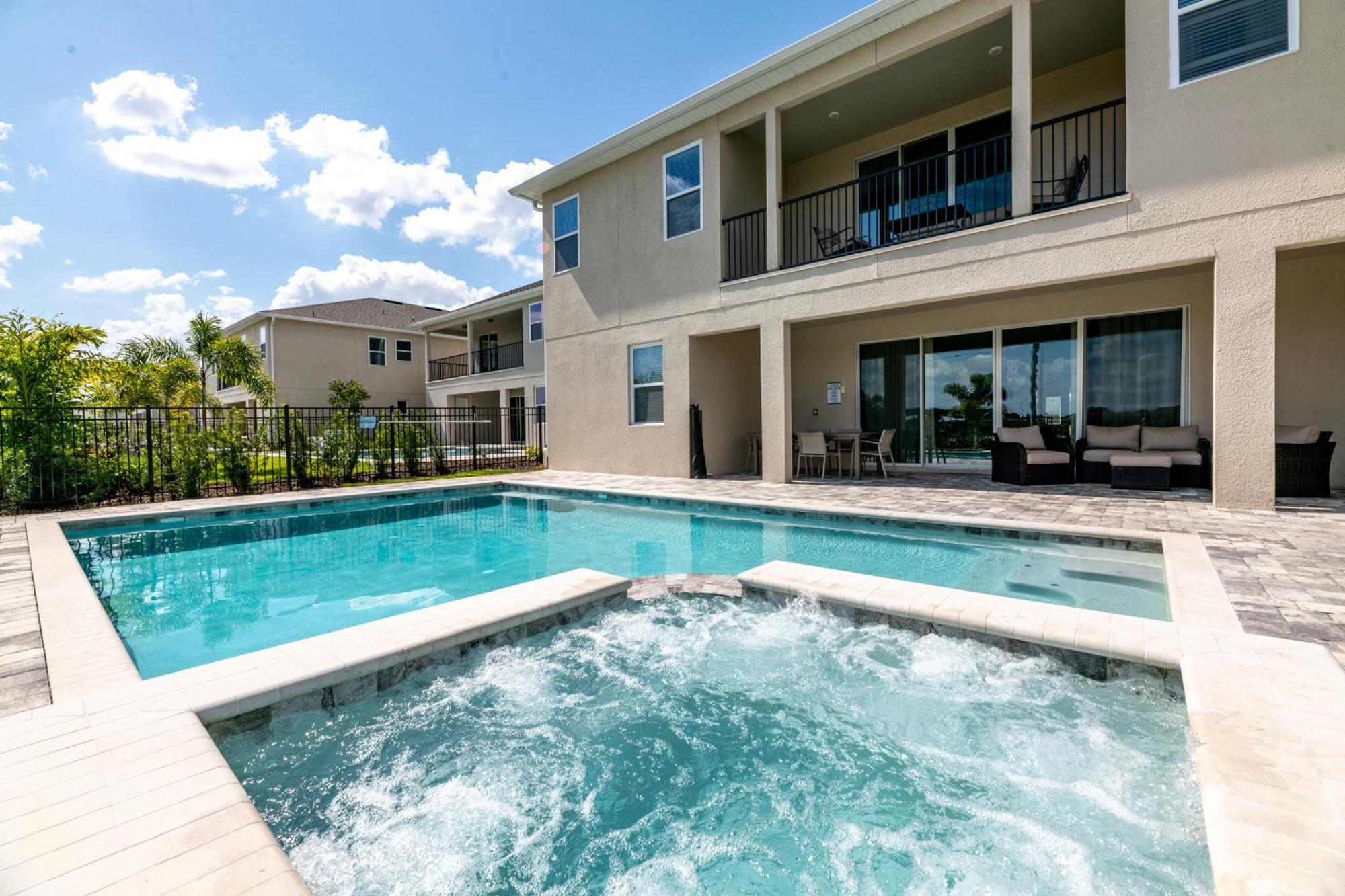 Inviting By Rentyl With Movie Theater, Pool Table And Theme Near - 332s Holiday home Orlando