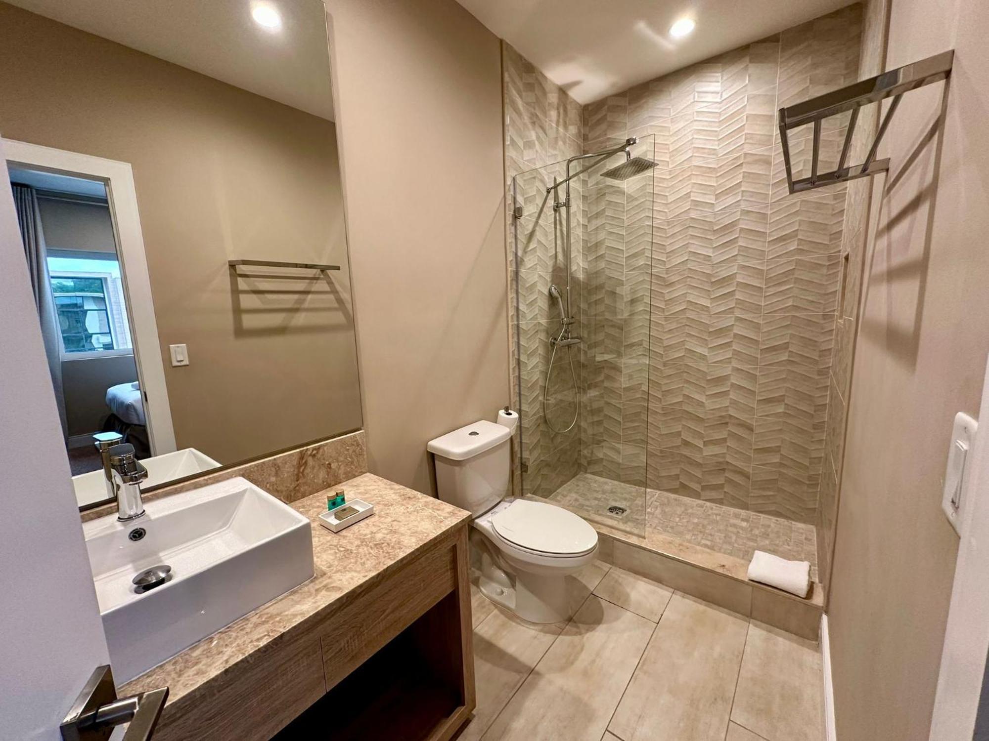 Villa Luxury 7 Min 3 Bedroom - Hot Tub Orlando