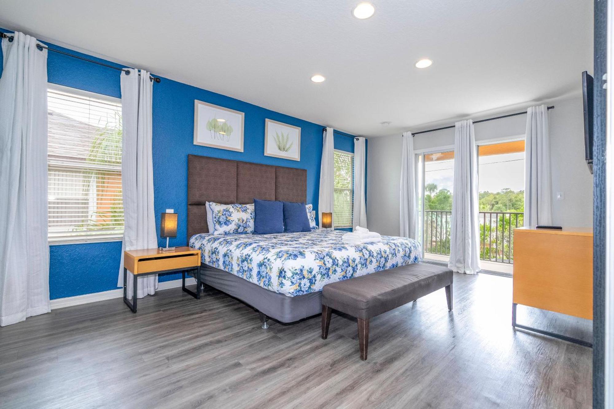 Holiday home Cozy 4br Regal Oaks Close To *
