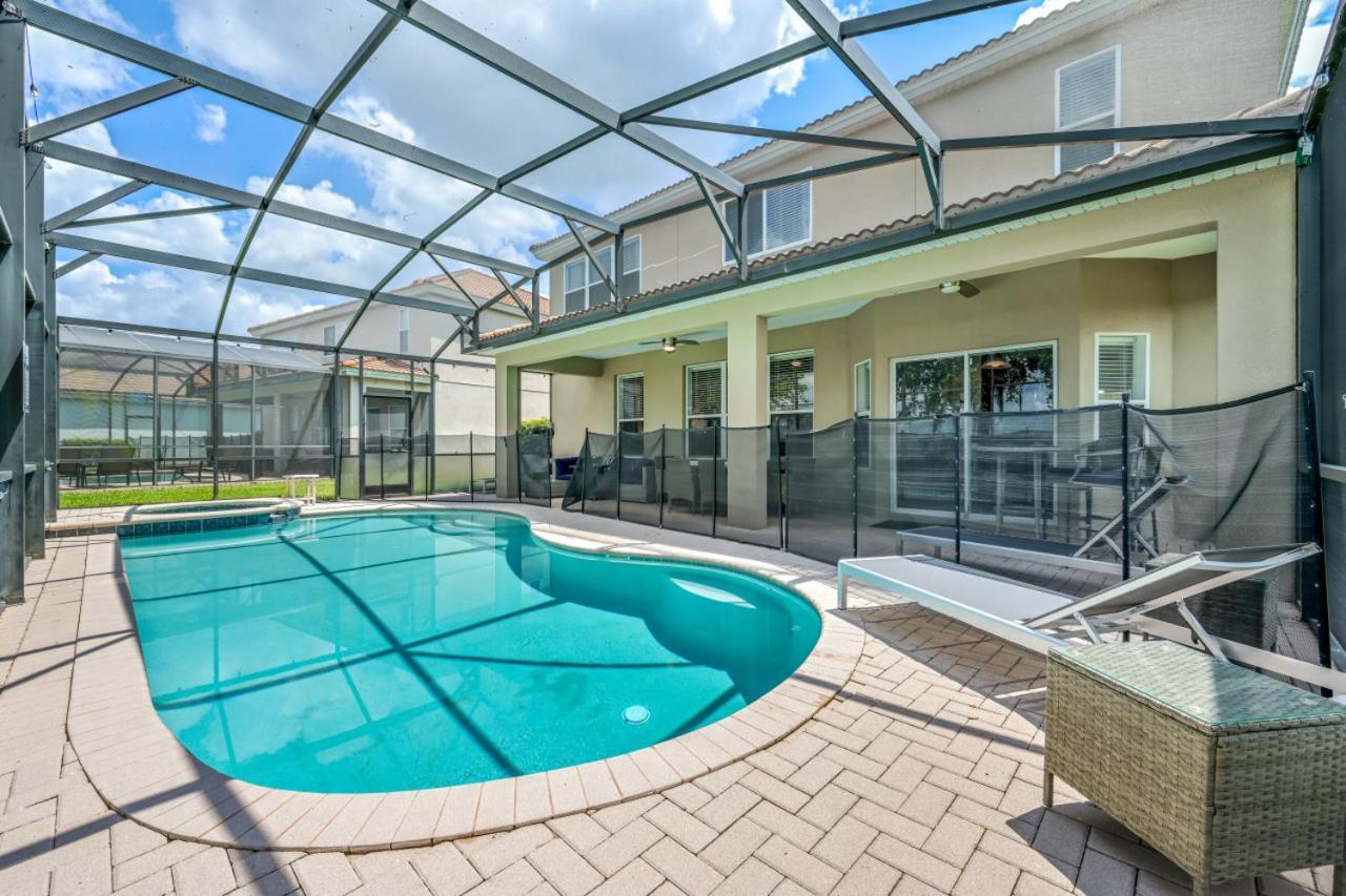 2584 - 6 Bedroom With Pool And Water Park Included * Orlando