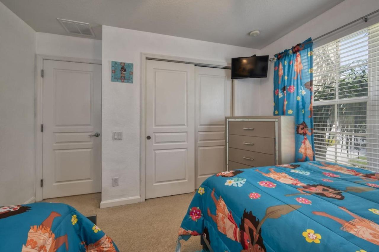 2584 - 6 Bedroom With Pool And Water Park Included *