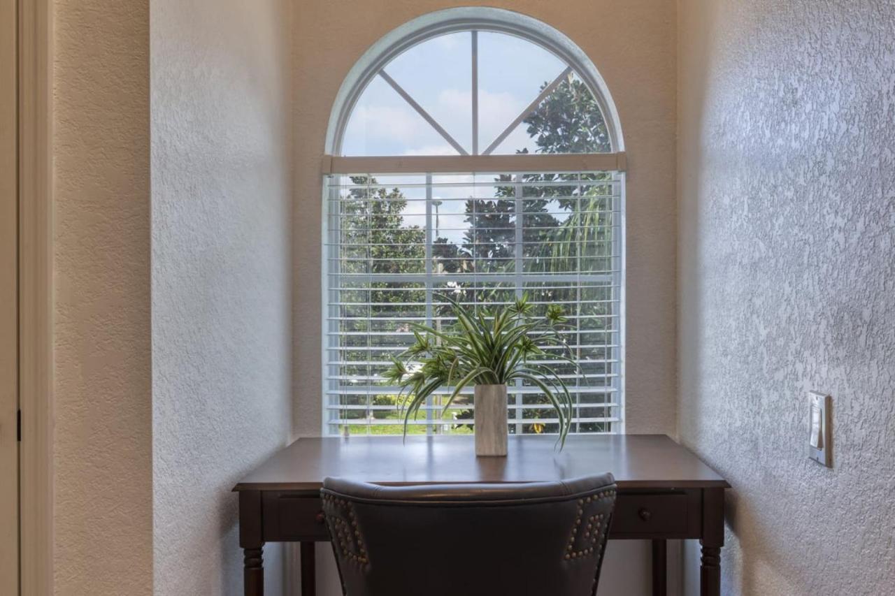 Holiday home 2584 - 6 Bedroom With Pool And Water Park Included Orlando