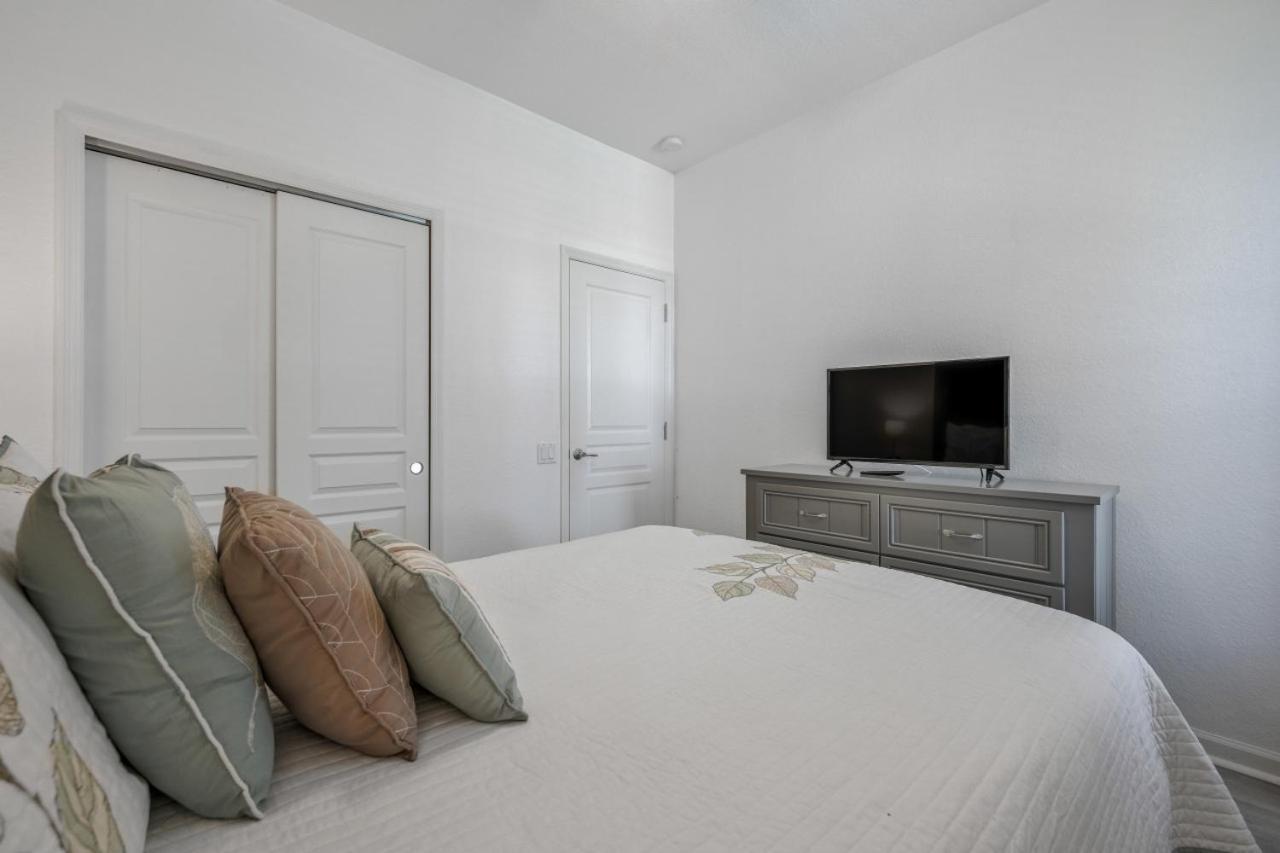 Holiday home 2584 - 6 Bedroom With Pool And Water Park Included *