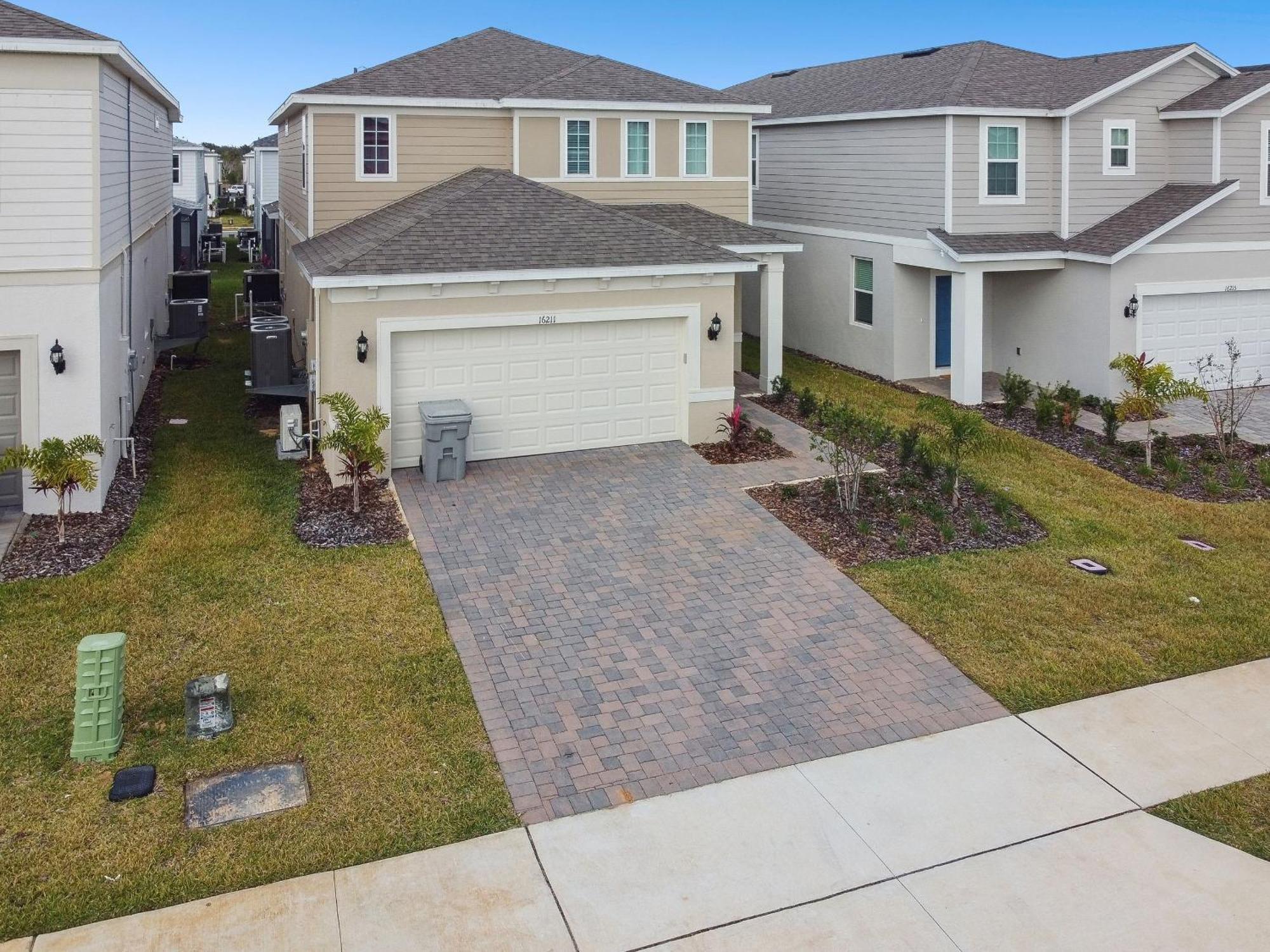 Holiday home 5 Bd En-suites, Game Room, Heated Pool, Sleeps 14
