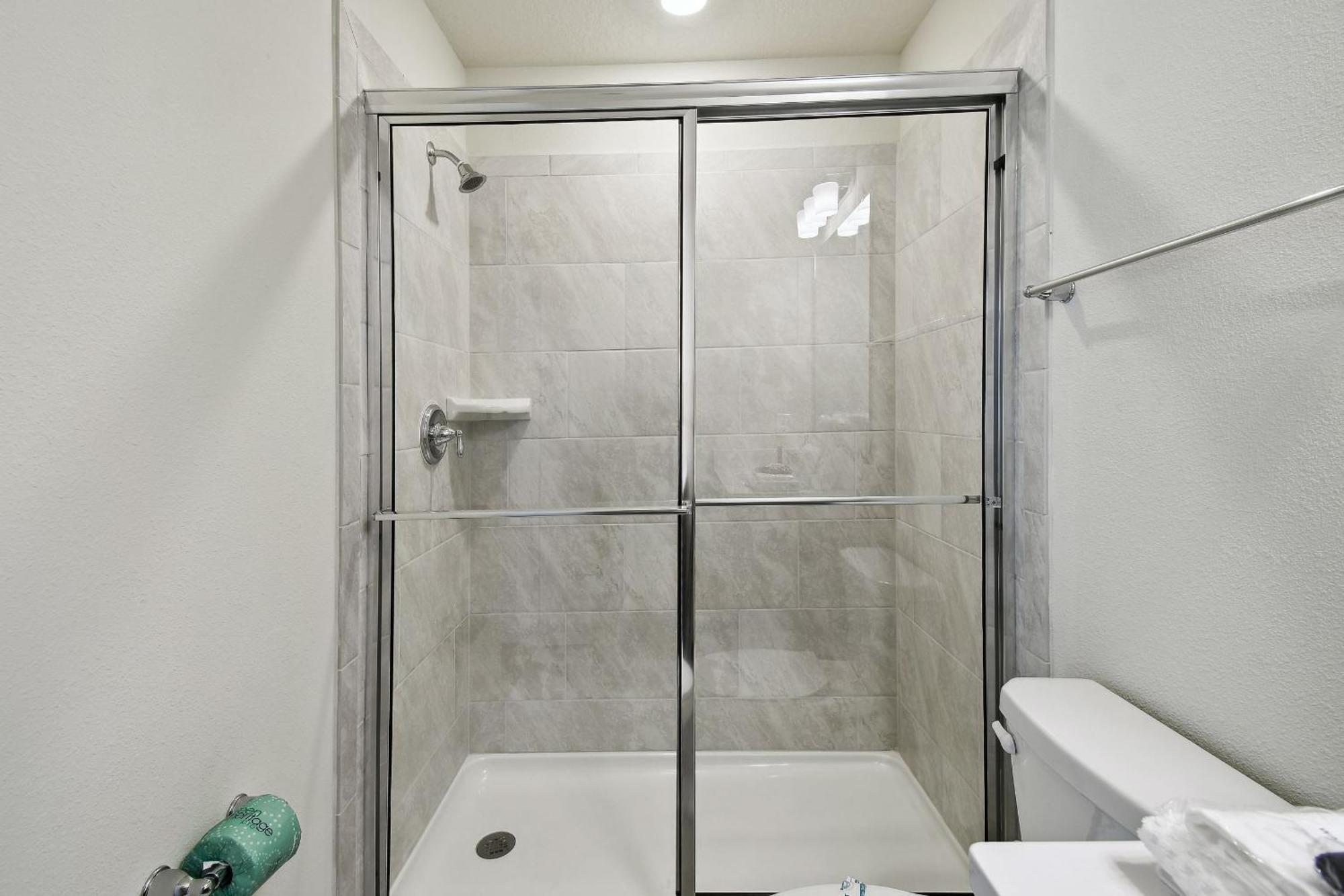 5 Bd En-suites, Game Room, Heated Pool, Sleeps 14 Holiday home