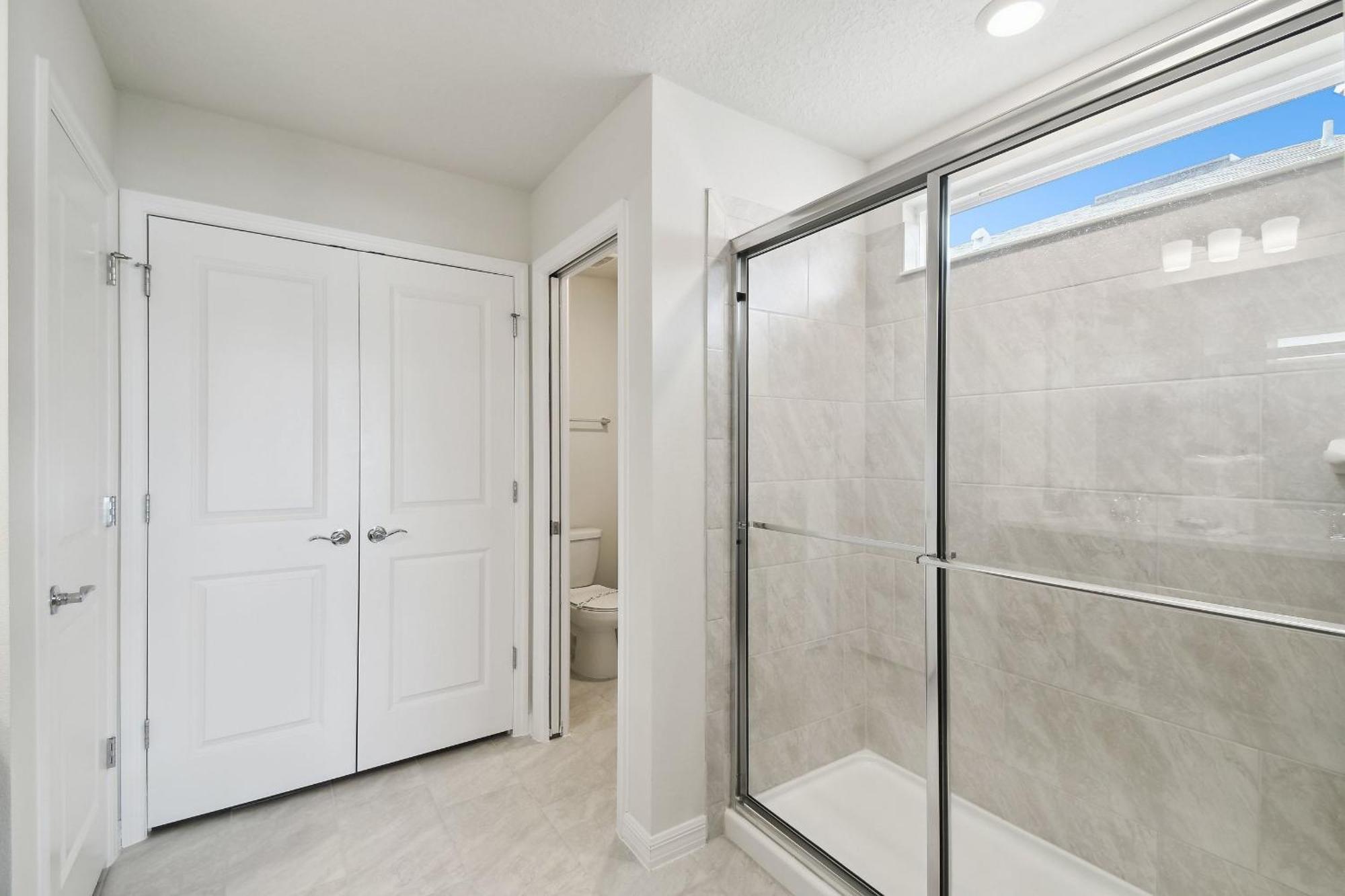 5 Bd En-suites, Game Room, Heated Pool, Sleeps 14 *