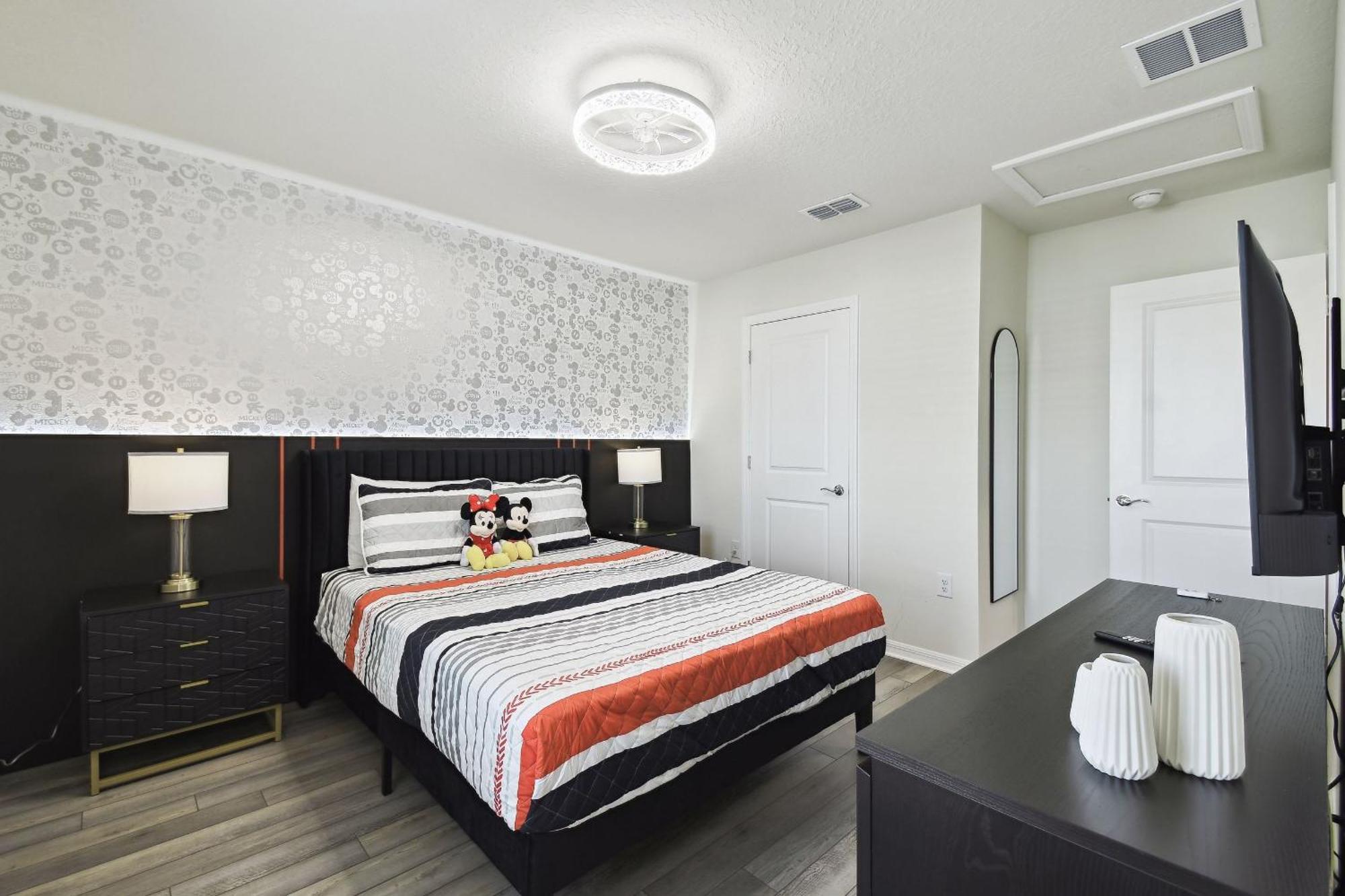 5 Bd En-suites, Game Room, Heated Pool, Sleeps 14 Orlando