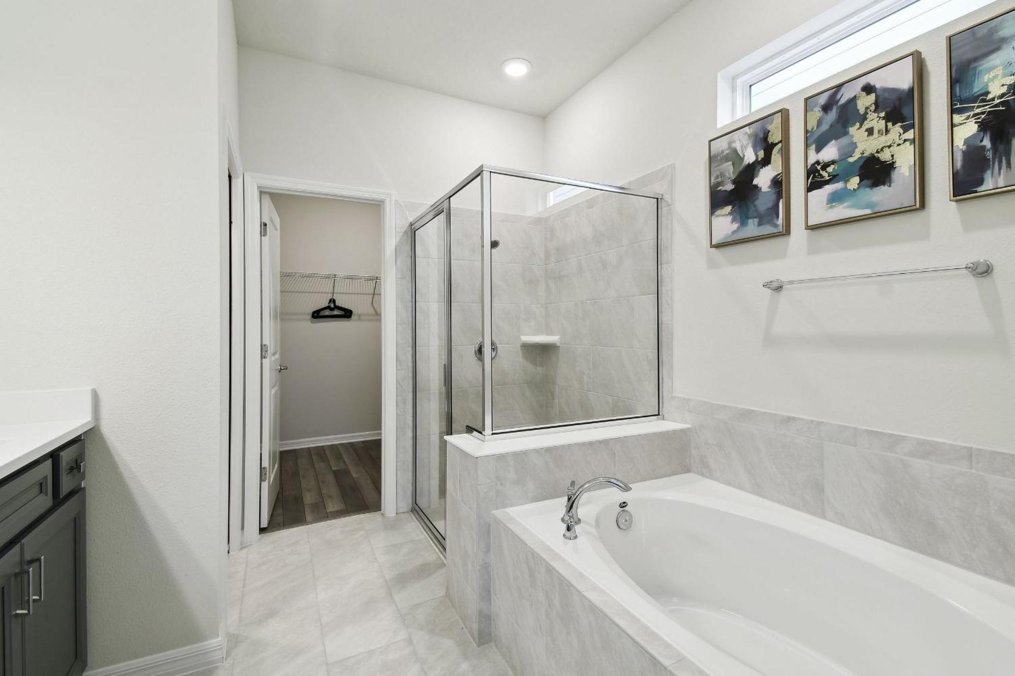 Holiday home 5 Bd En-suites, Game Room, Heated Pool, Sleeps 14