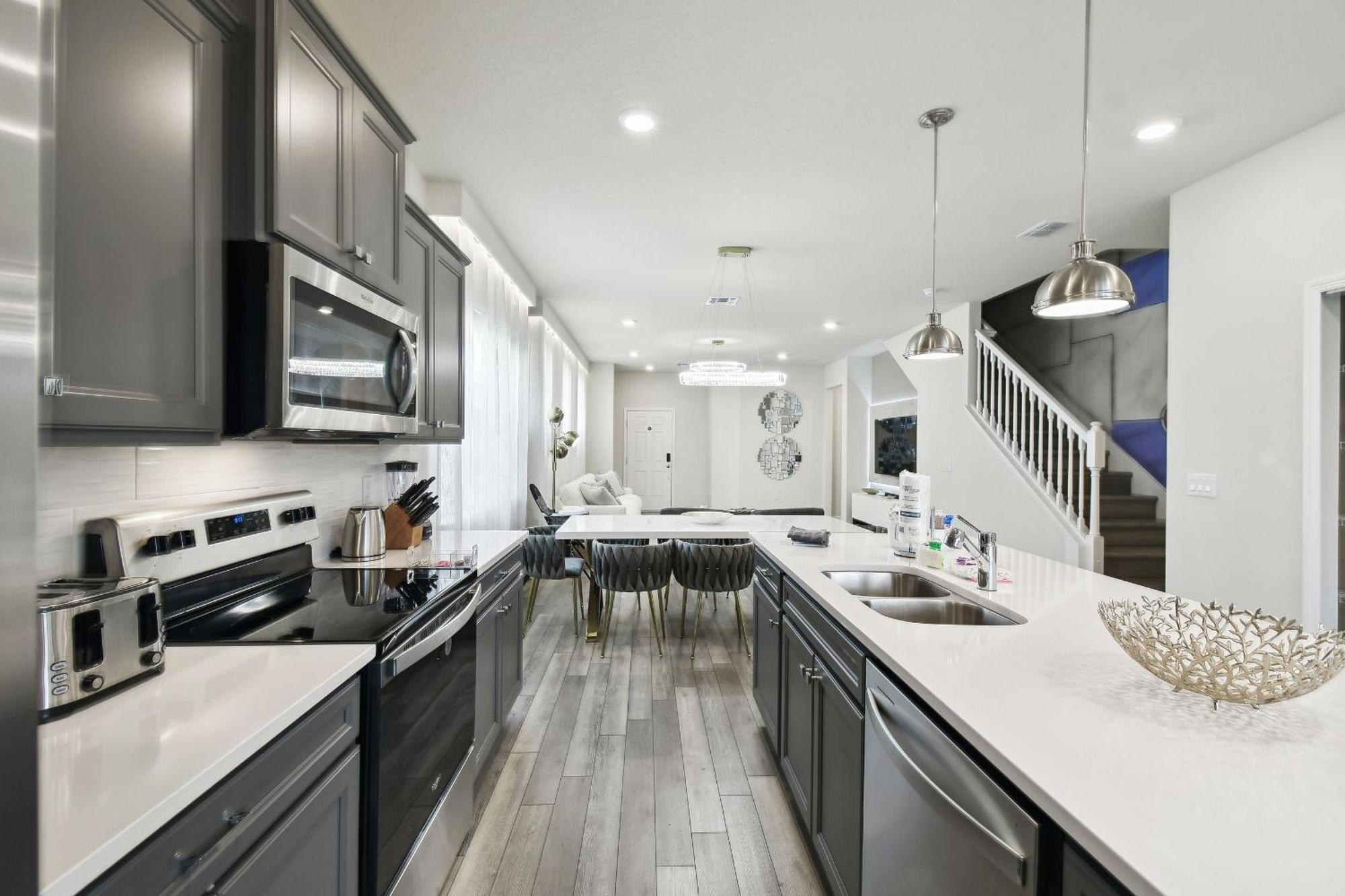 5 Bd En-suites, Game Room, Heated Pool, Sleeps 14 Holiday home Orlando