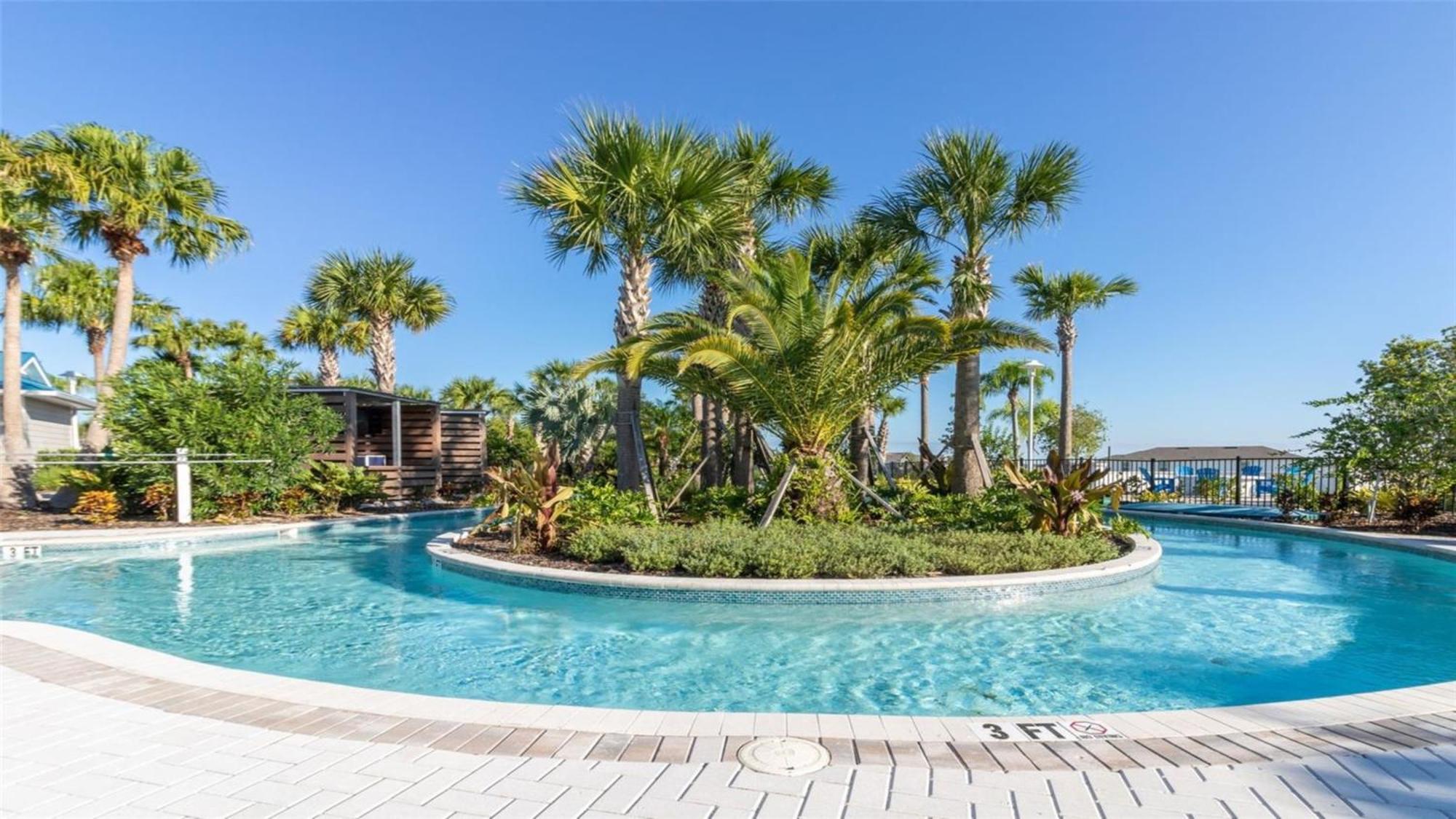 Modern W/ Pool, & Arcade Access *