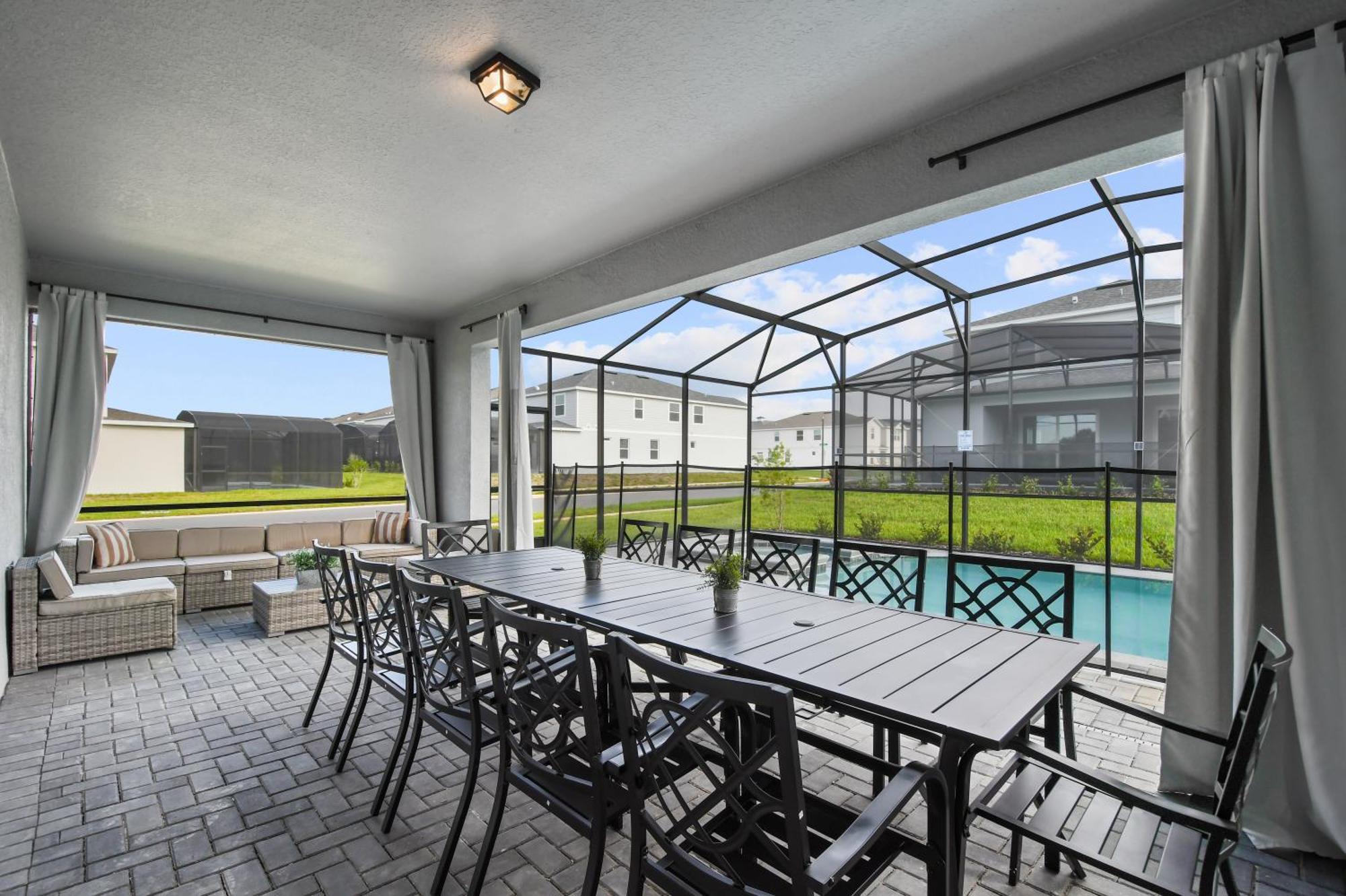 Modern W/ Pool, & Arcade Access Holiday home *