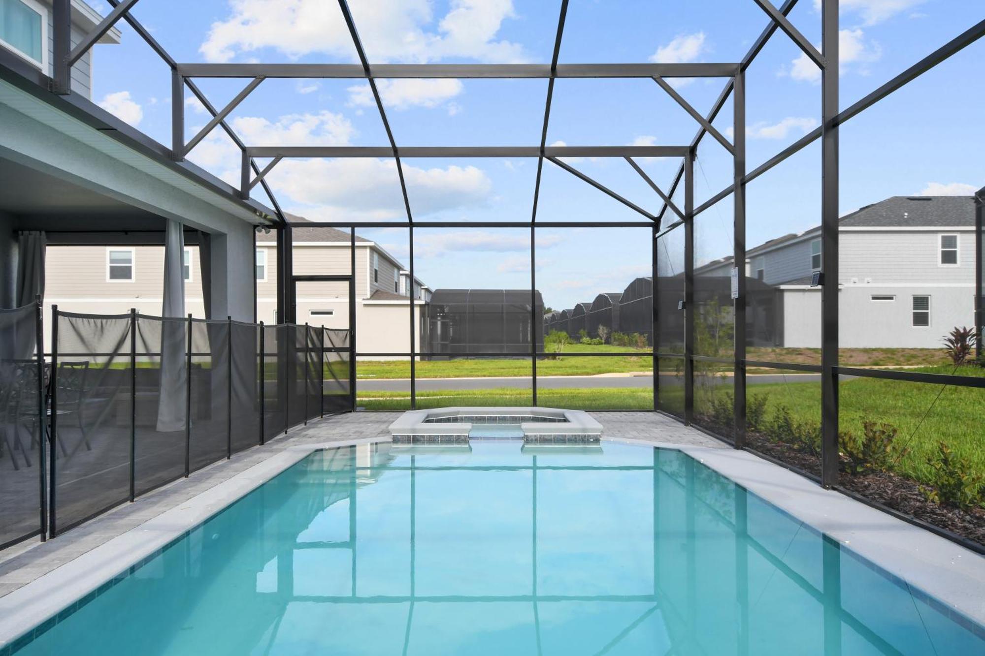 Modern W/ Pool, & Arcade Access Holiday home *