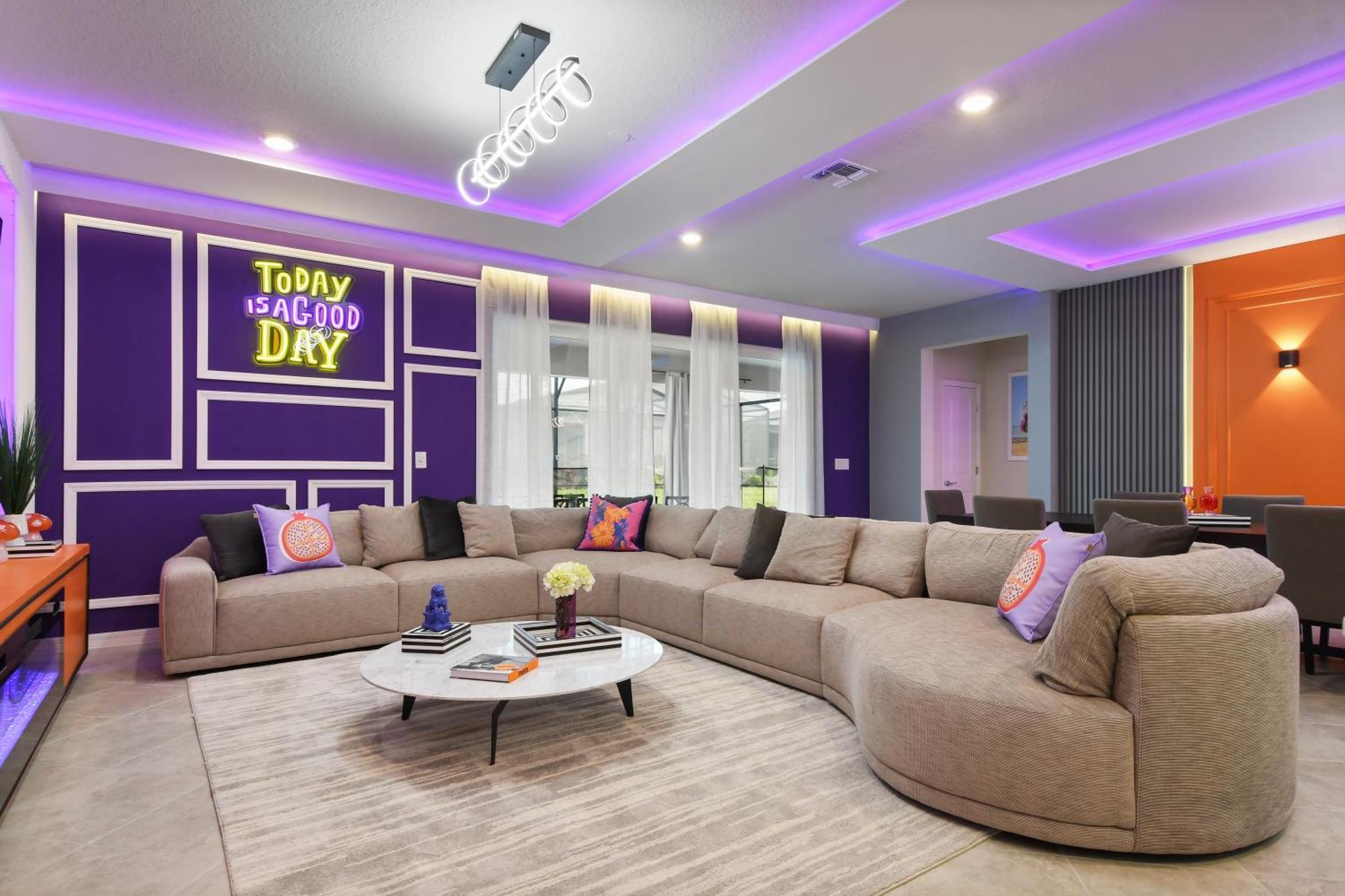 Modern W/ Pool, & Arcade Access