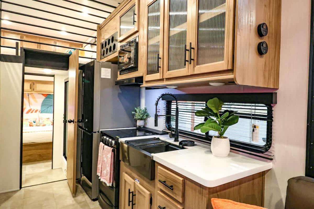 Funtropicaltinygemucf Holiday home *