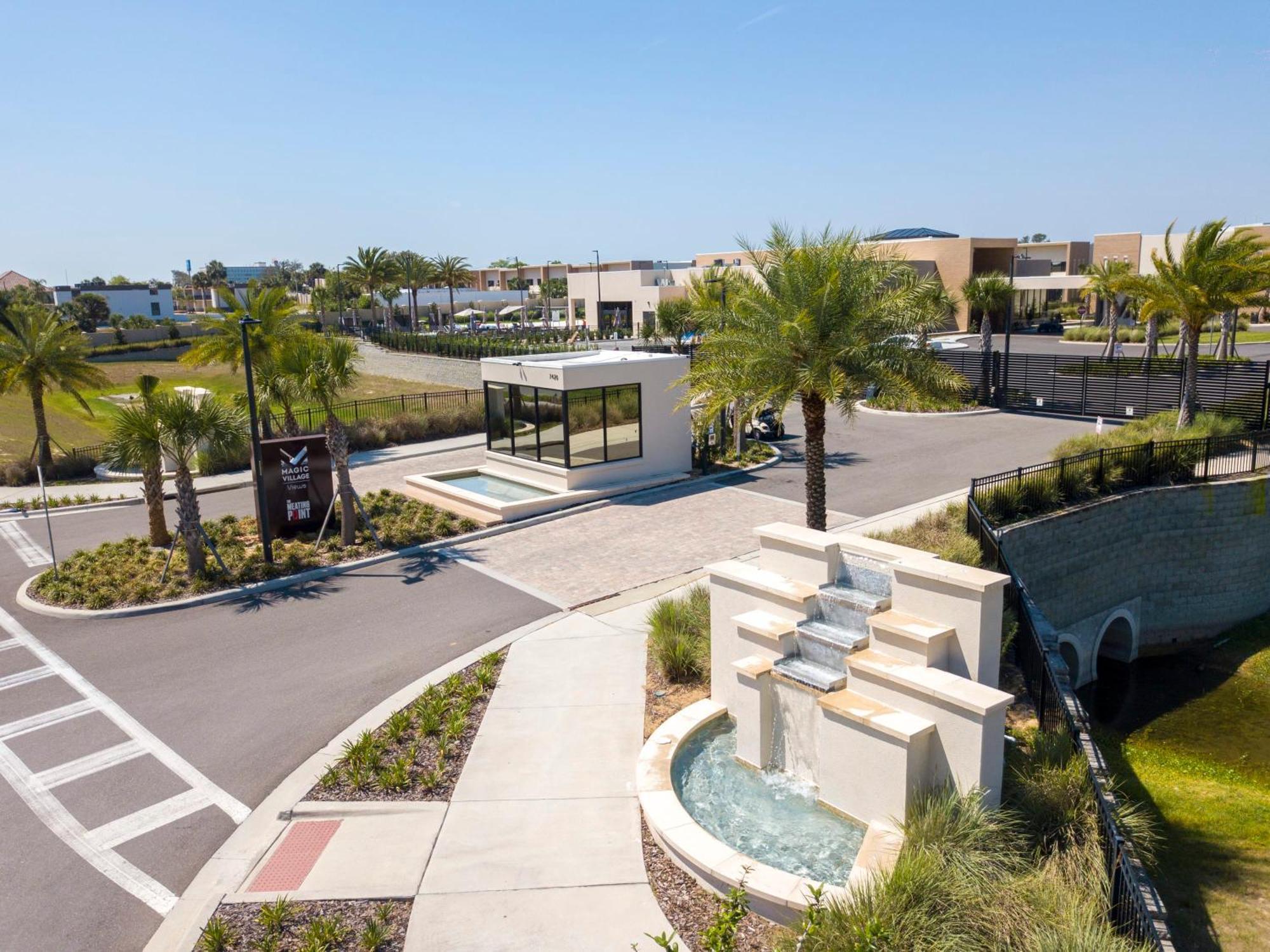 Luxury 4 Bedroom Close To Disney 7487