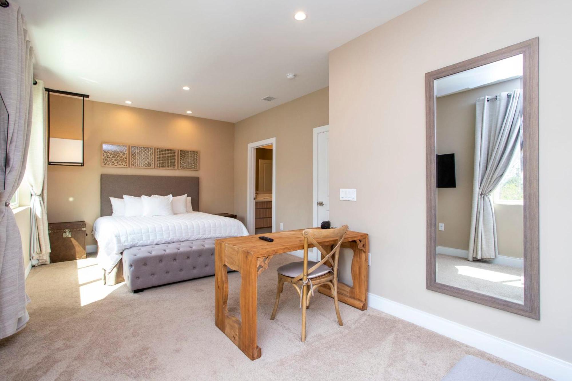 Luxury 4 Bedroom Close To Disney 7487 Orlando
