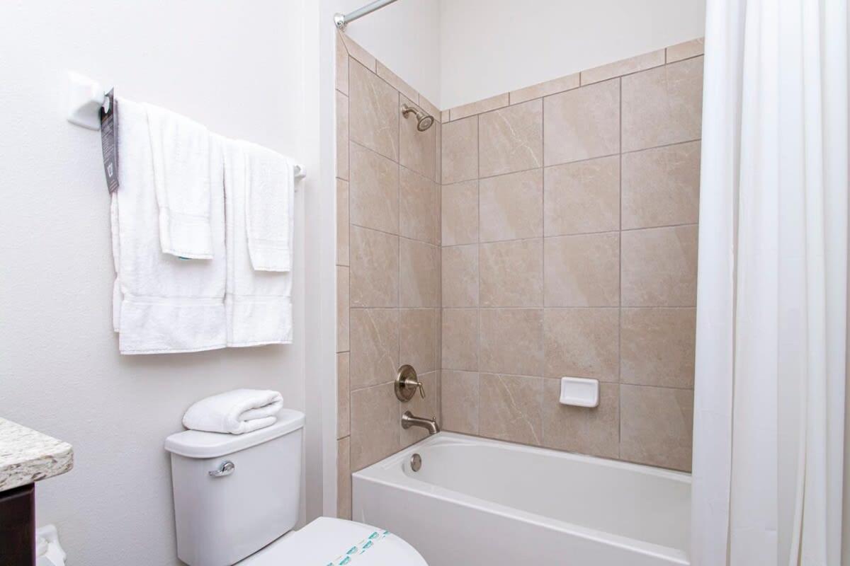 Holiday home Luxurious 5bd Private Pool Jacuzzi & Game At Encore 7432