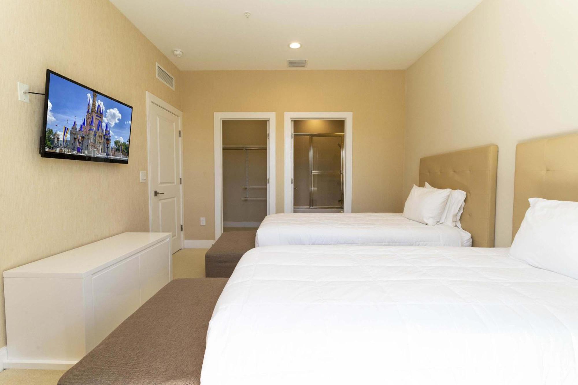 Gorgeous 4 Bd Close To @ Magic Village 3114 Holiday home