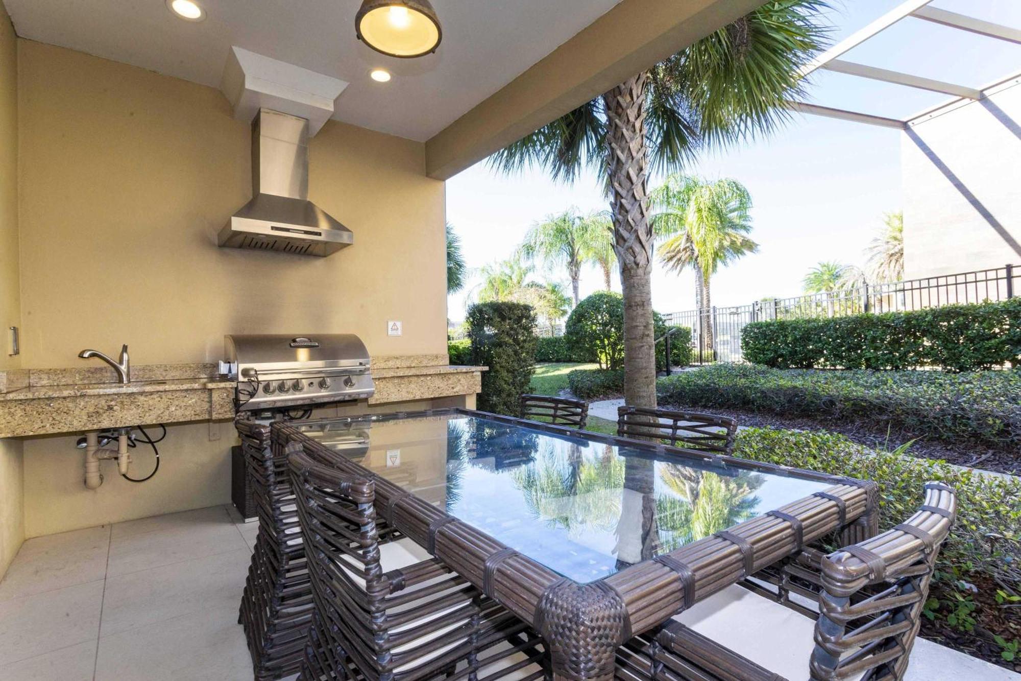 Gorgeous 4 Bd Close To @ Magic Village 3114 *