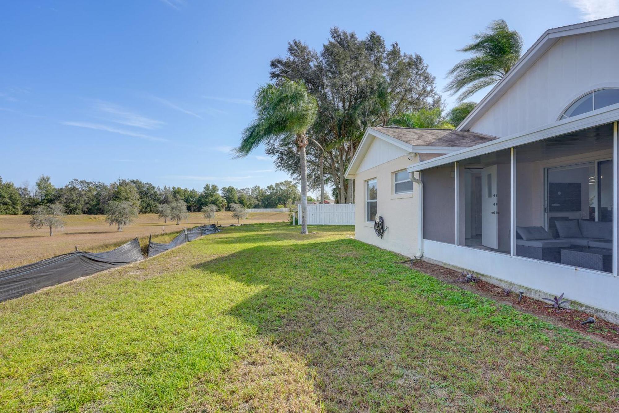 6 Mi To World With Large Yard! Holiday home Orlando