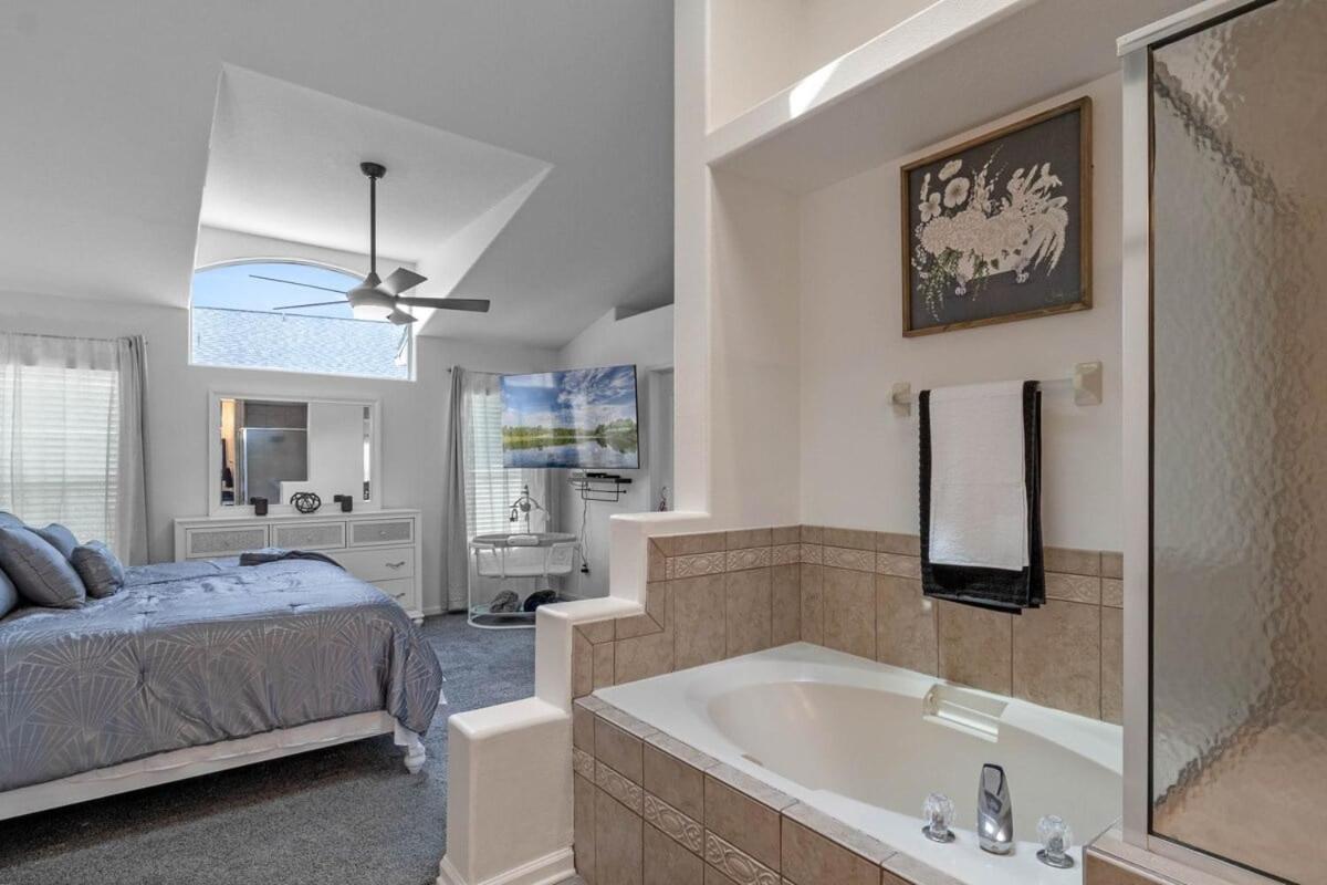 15730 Bay Vista Drive Clermont 4bed Holiday home *