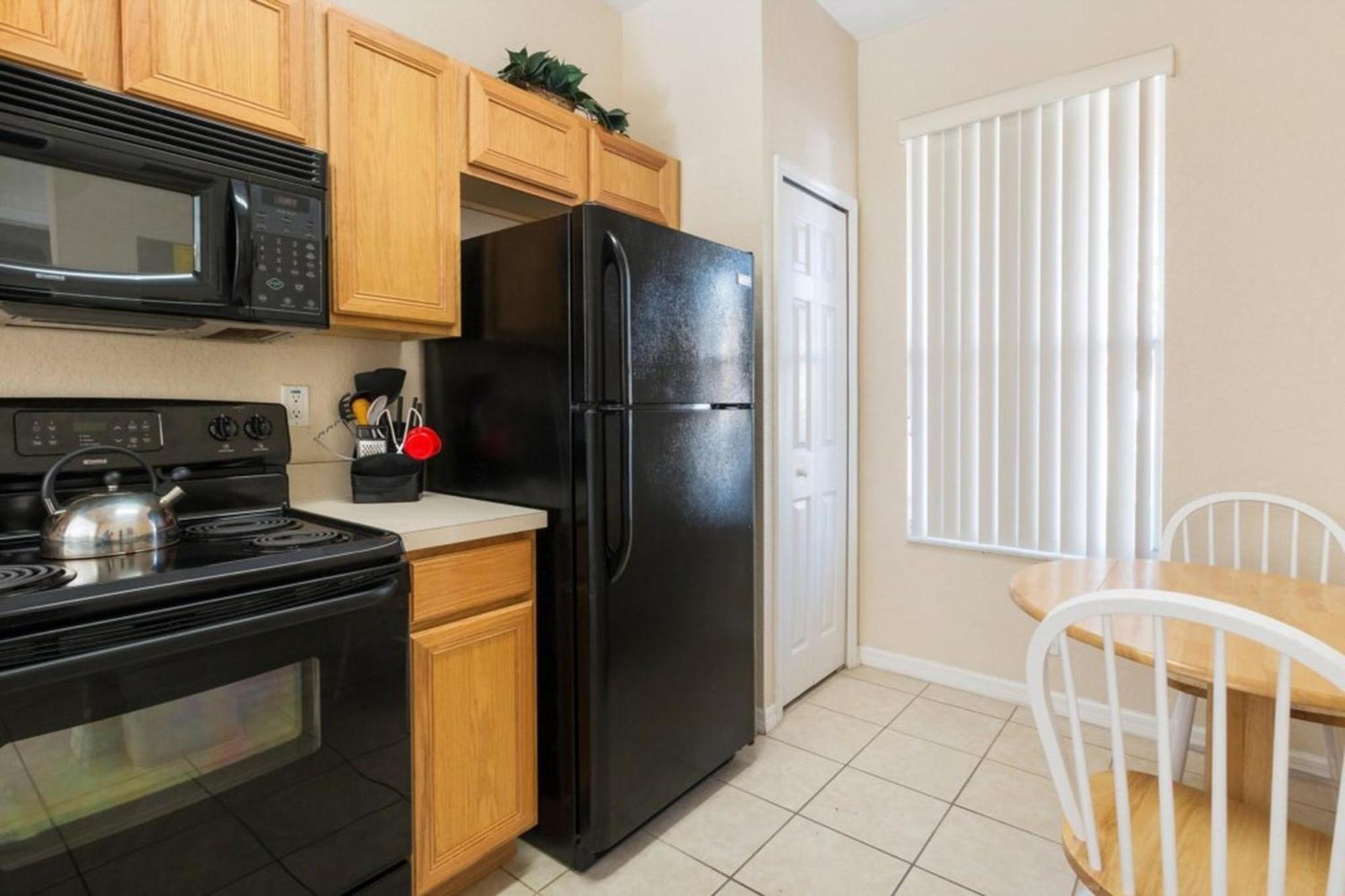 Spacious Regal Oaks Retreat - Steps To The Pool Apartment Orlando
